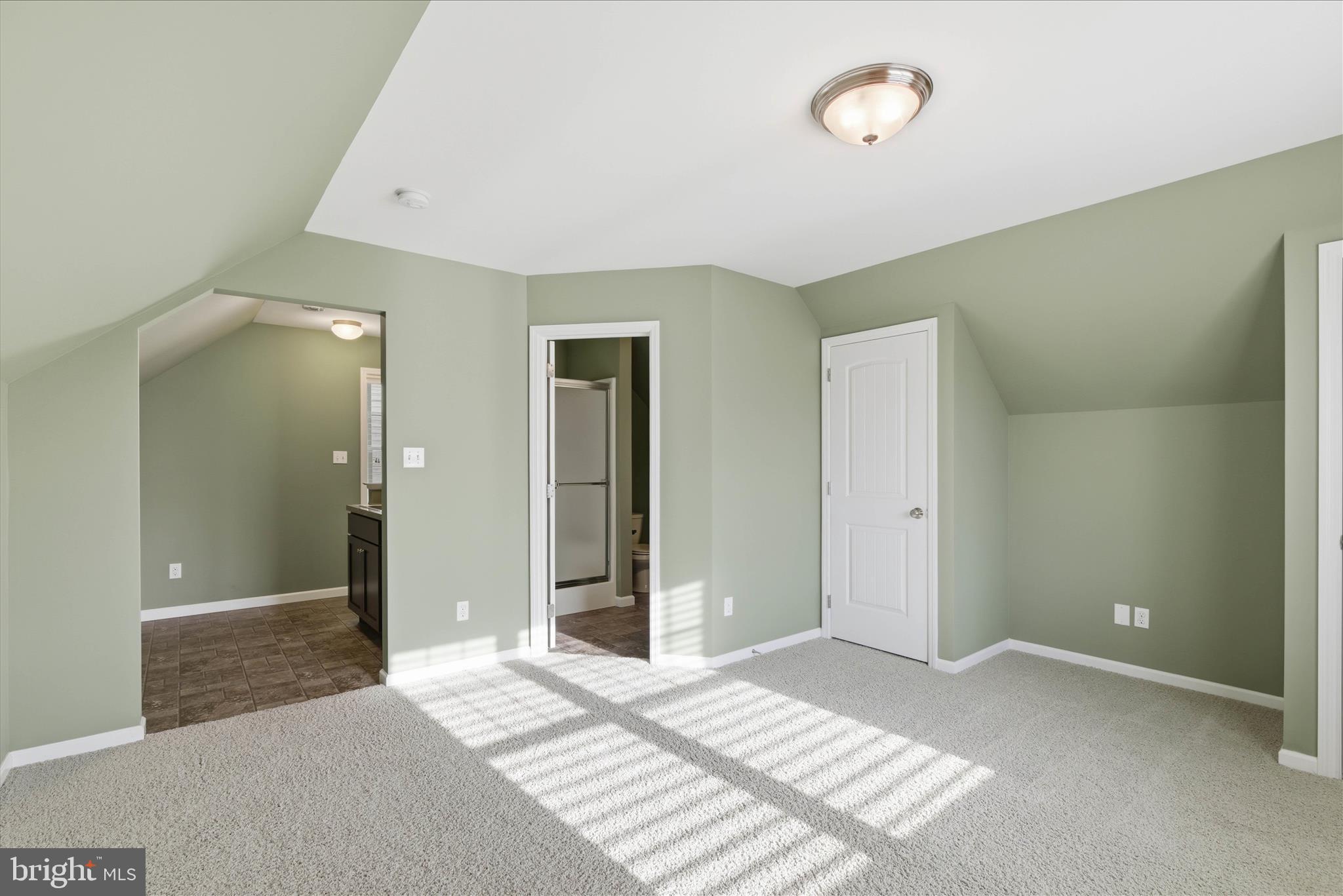 SOUTH MEADOW - Residential