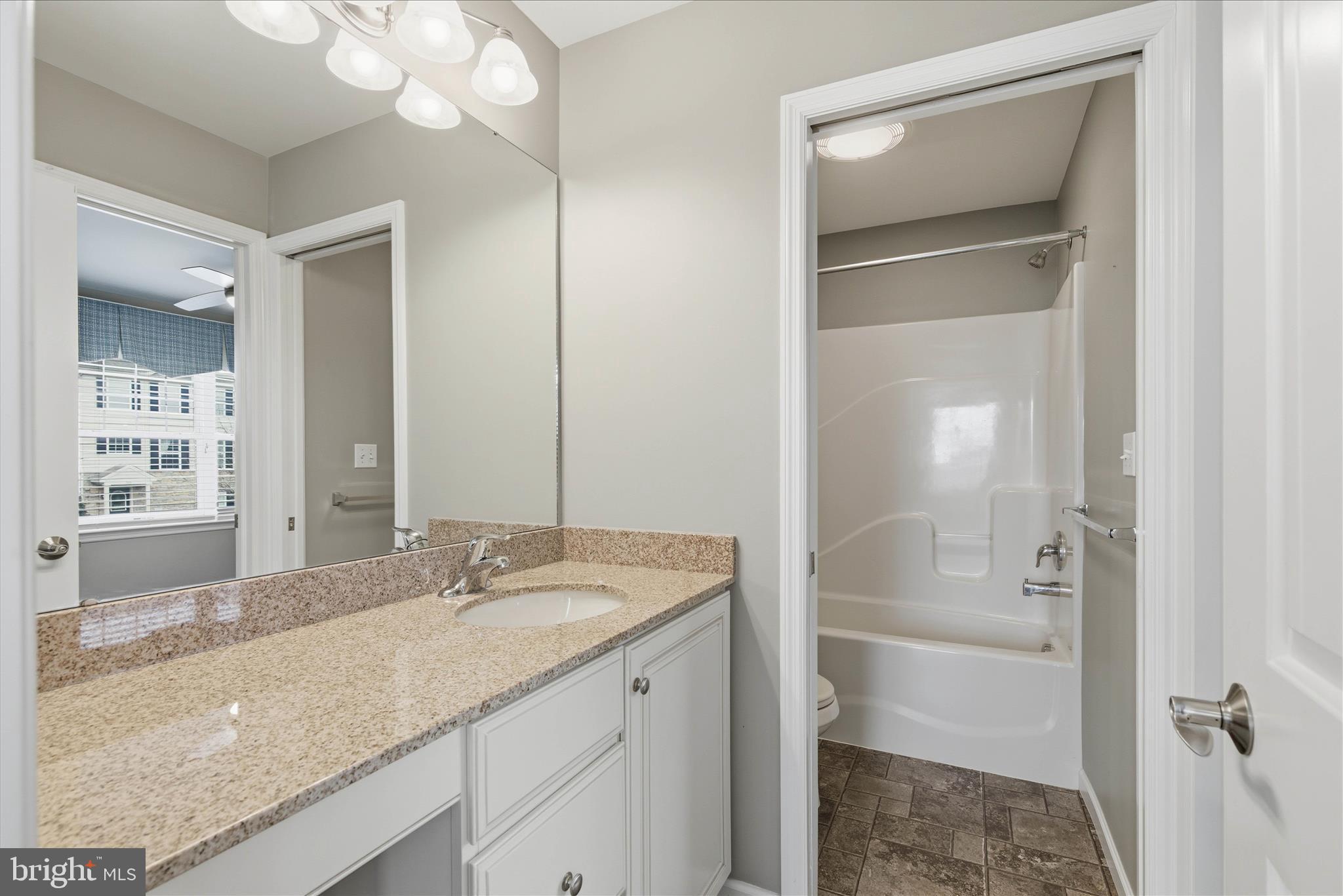 SOUTH MEADOW - Residential