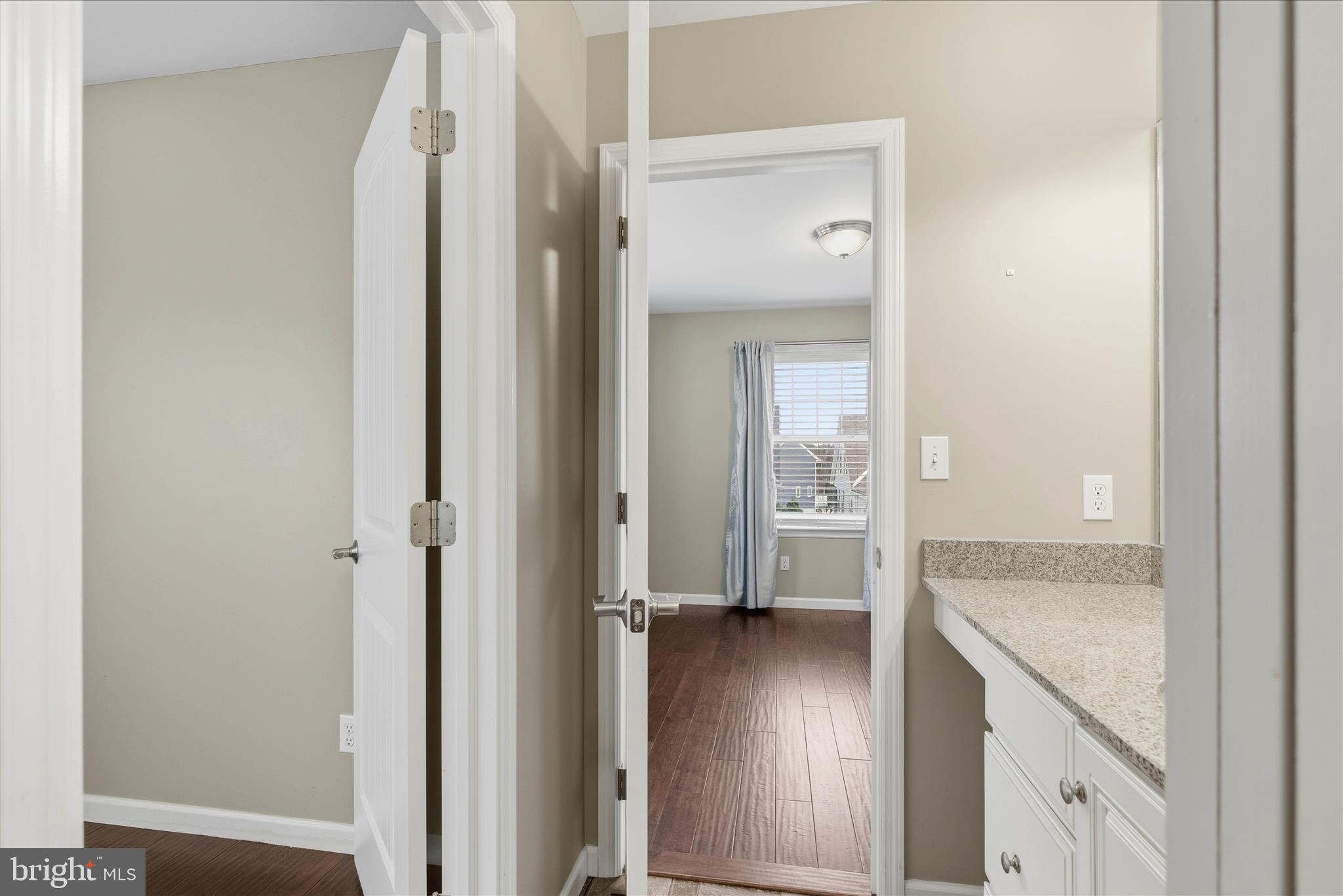 SOUTH MEADOW - Residential