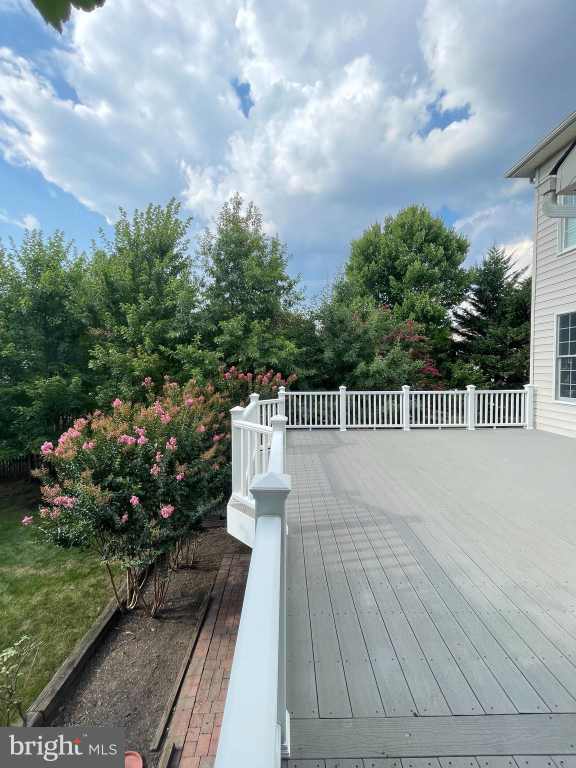 SOUTH RIDING - Residential