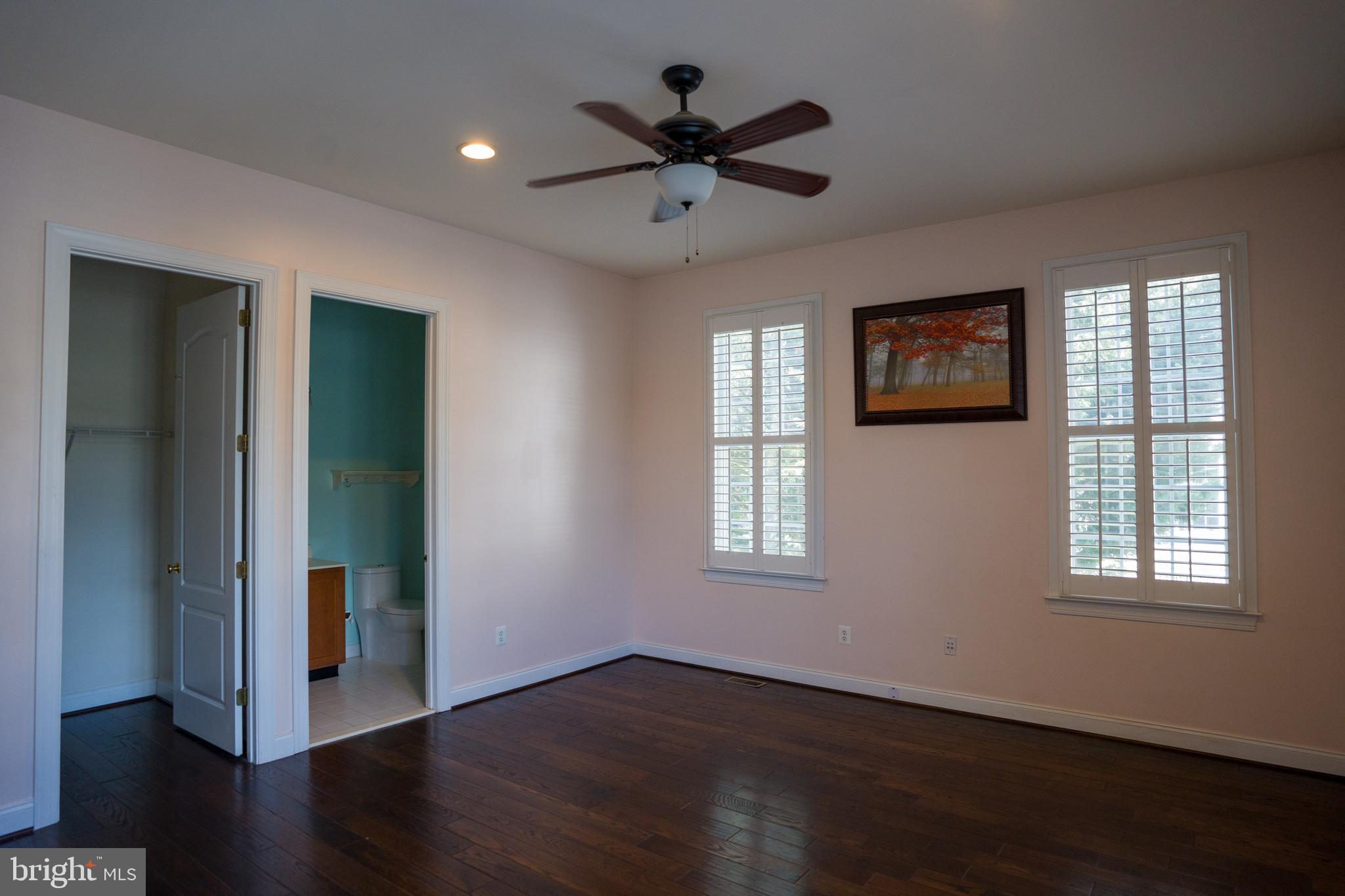 SOUTH RIDING - Residential