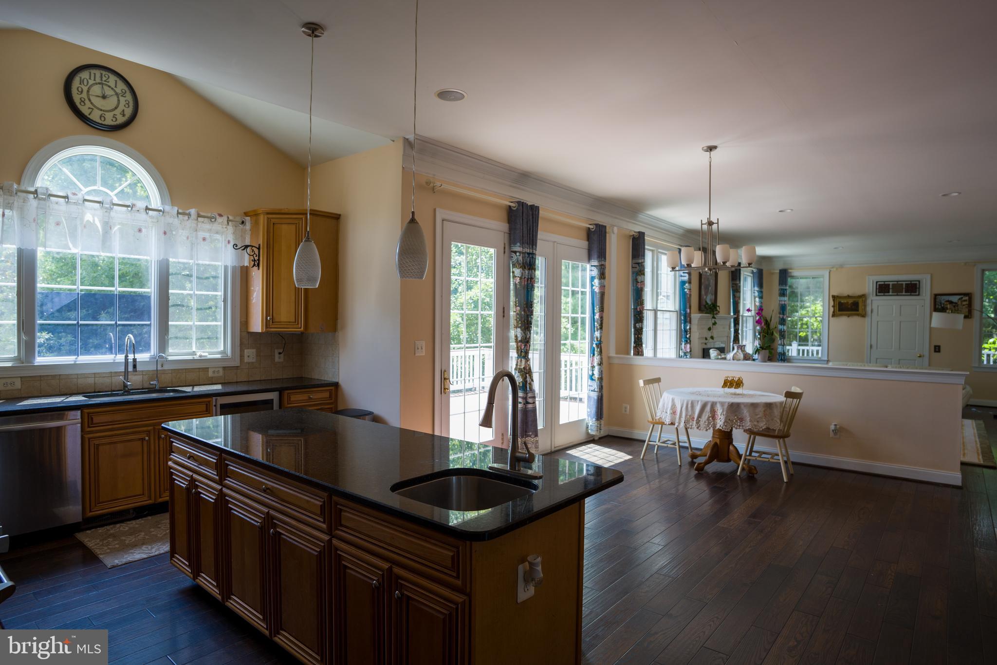 SOUTH RIDING - Residential