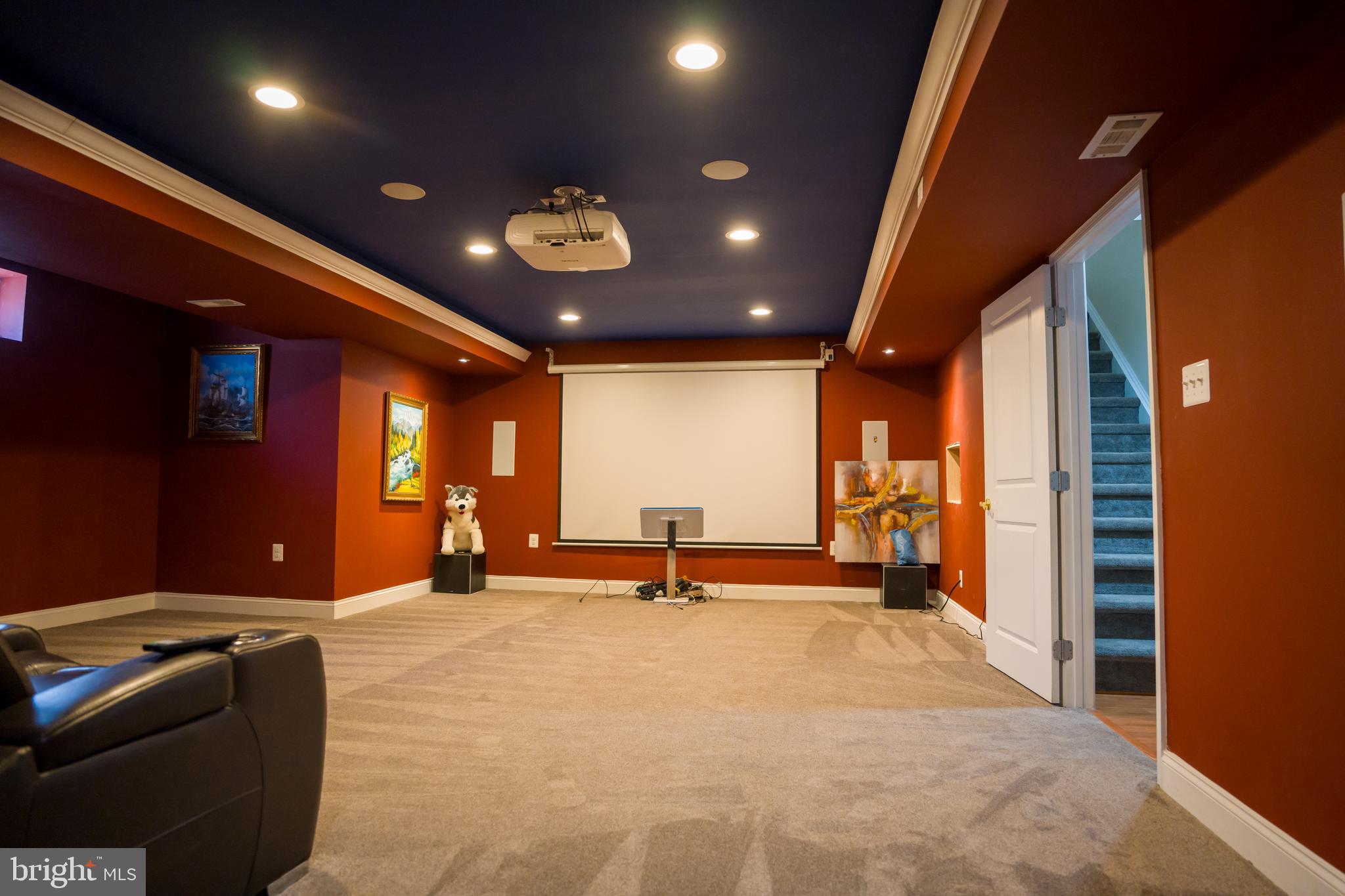 SOUTH RIDING - Residential