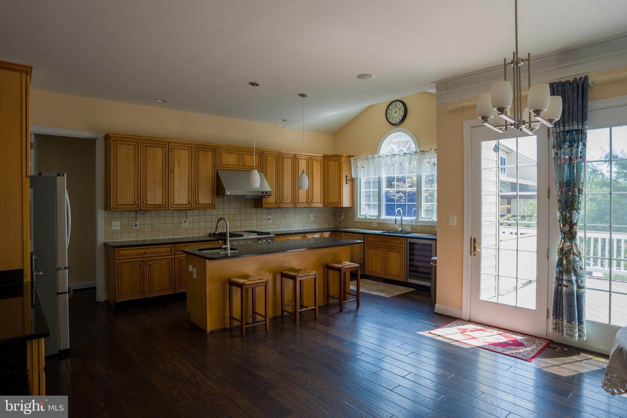 SOUTH RIDING - Residential