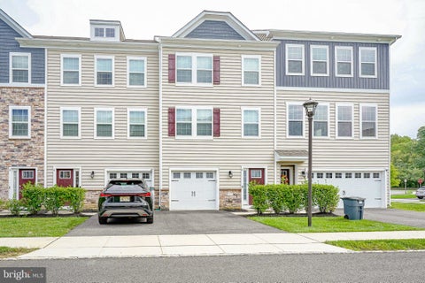 Townhouse For Rent - 4 Venice Lane<br/> MOUNT LAUREL, NJ 08054