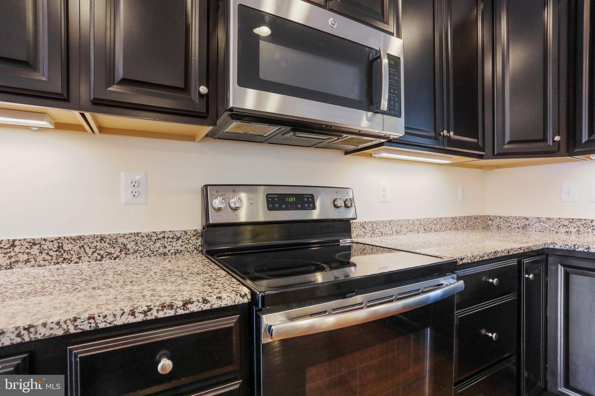 POTOMAC STATION - Residential Lease