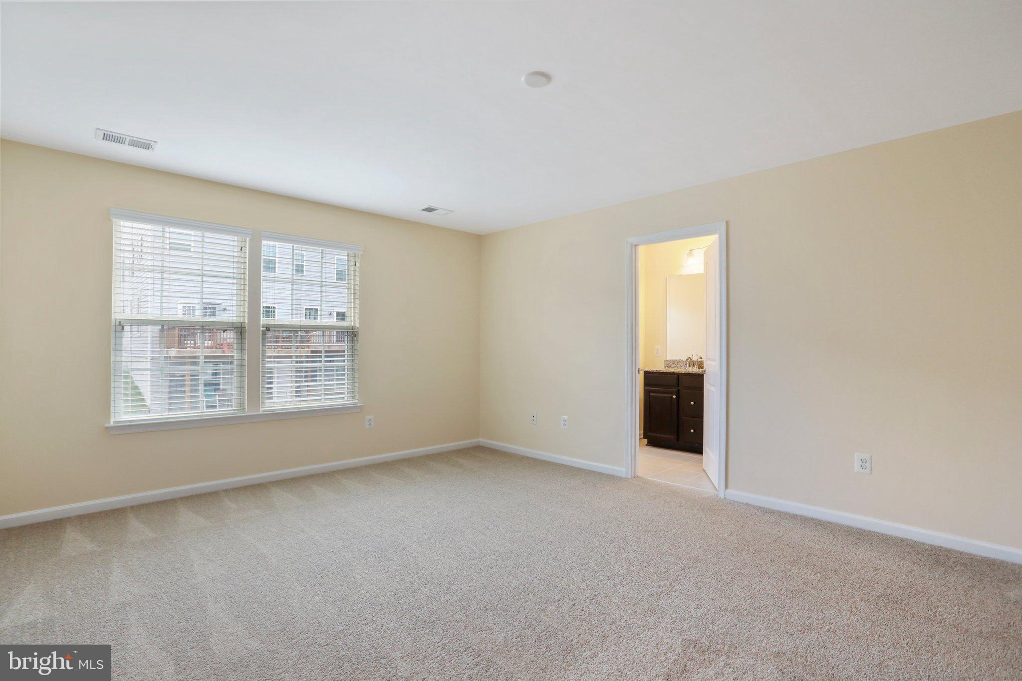 POTOMAC STATION - Residential Lease