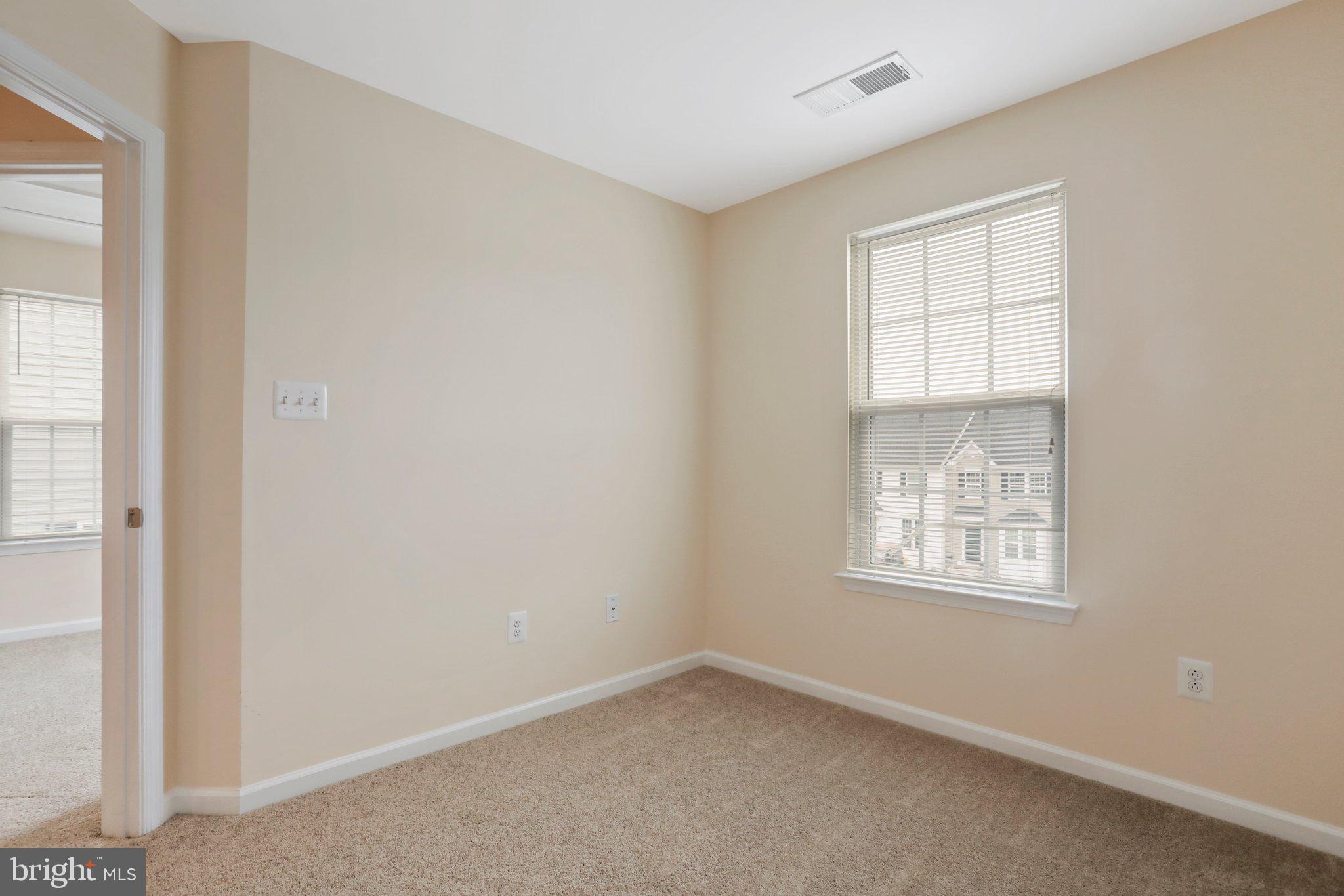 POTOMAC STATION - Residential Lease