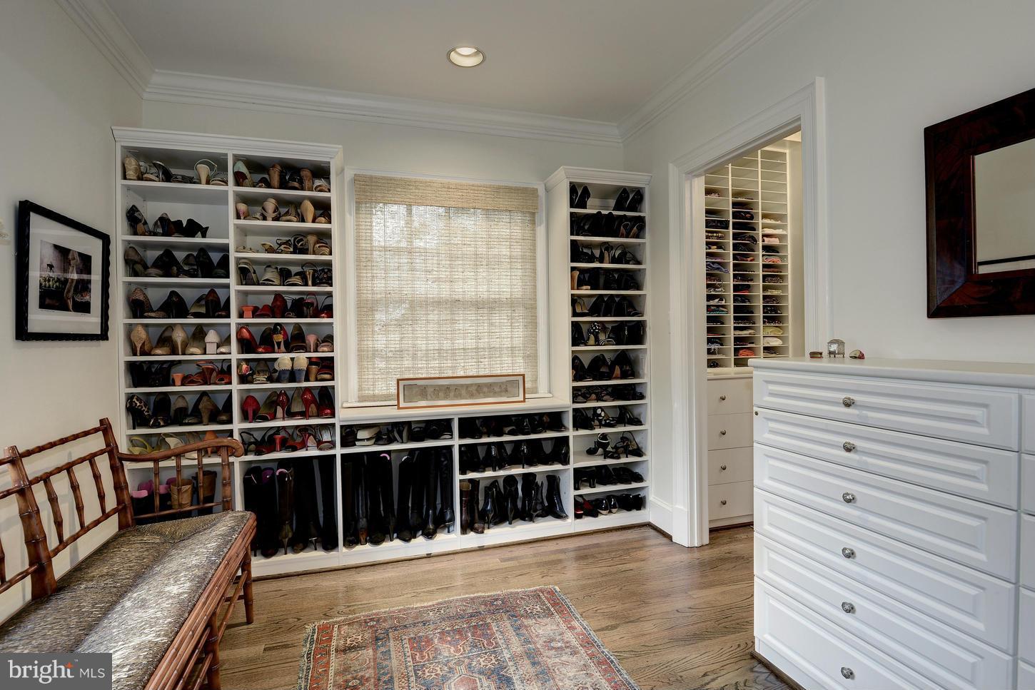 CHEVY CHASE - Residential