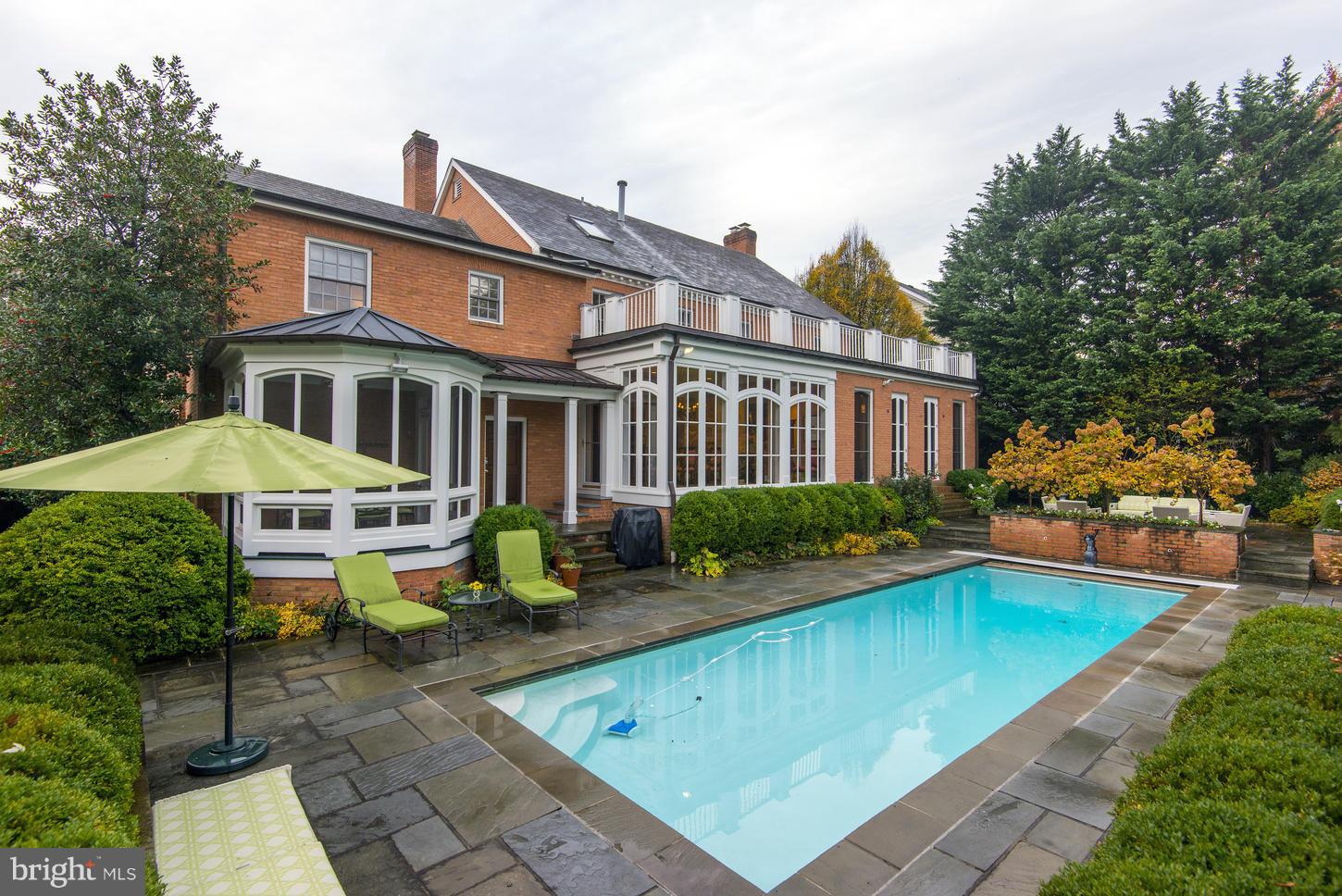 CHEVY CHASE - Residential