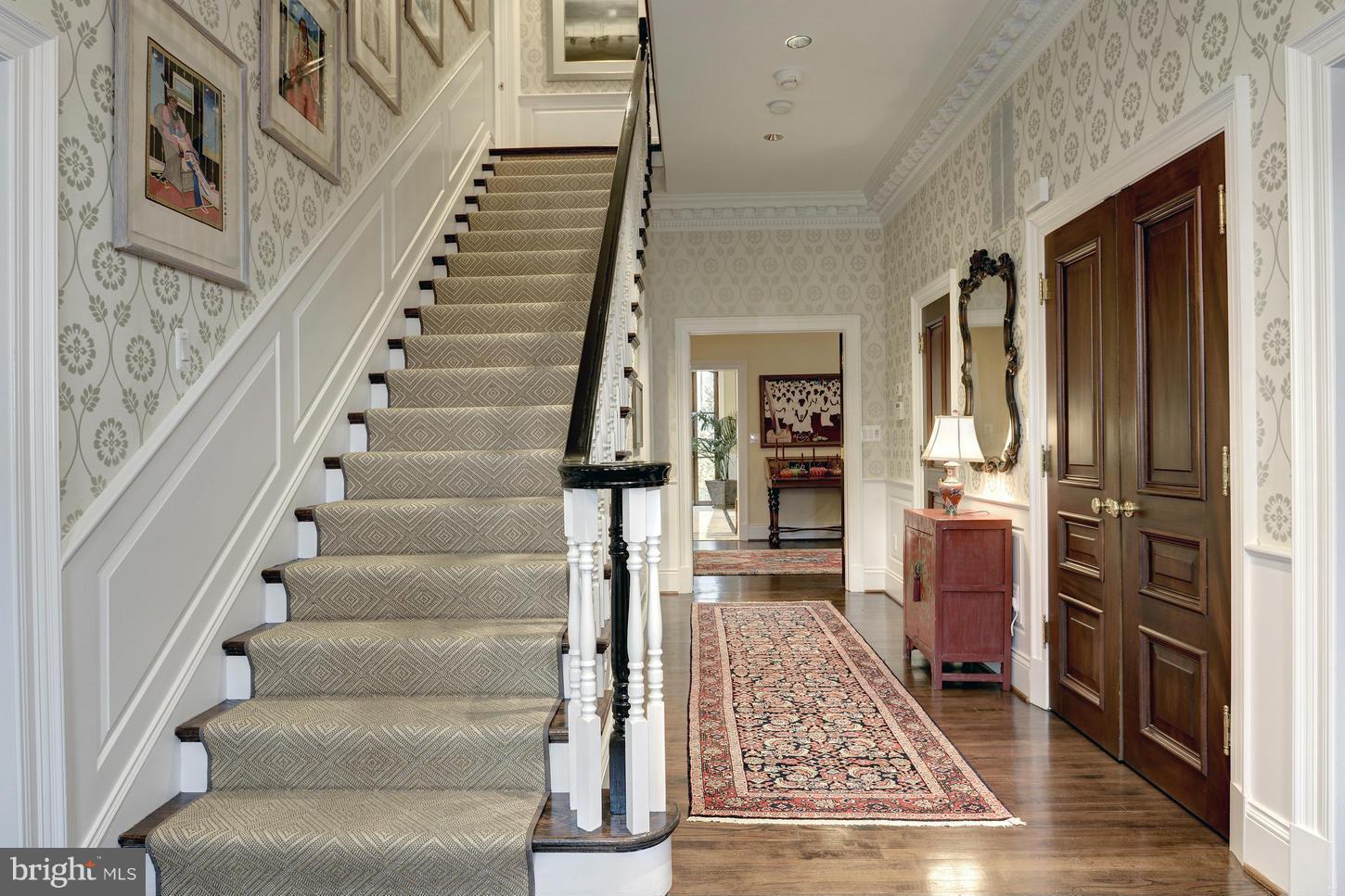 CHEVY CHASE - Residential