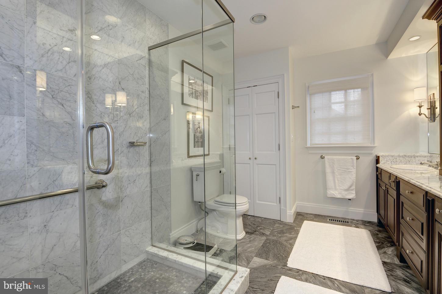 CHEVY CHASE - Residential