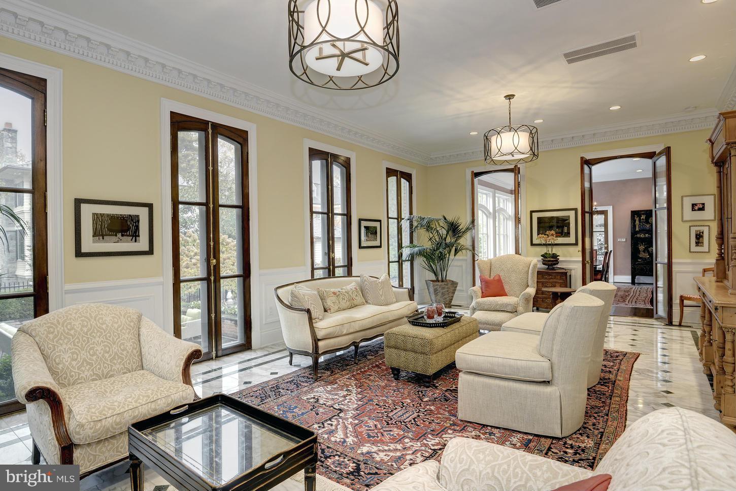 CHEVY CHASE - Residential