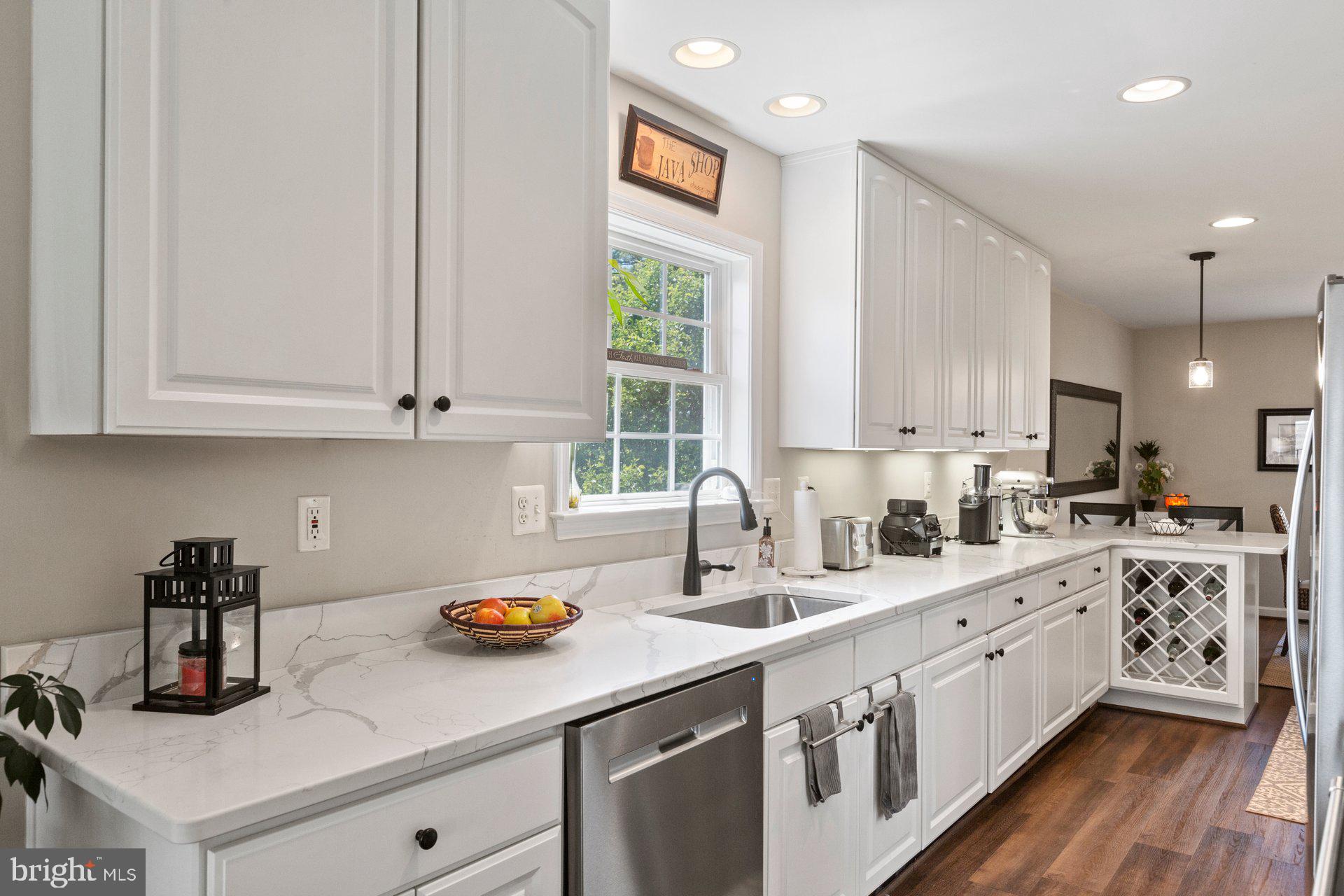 POTOMAC BEACH - Residential