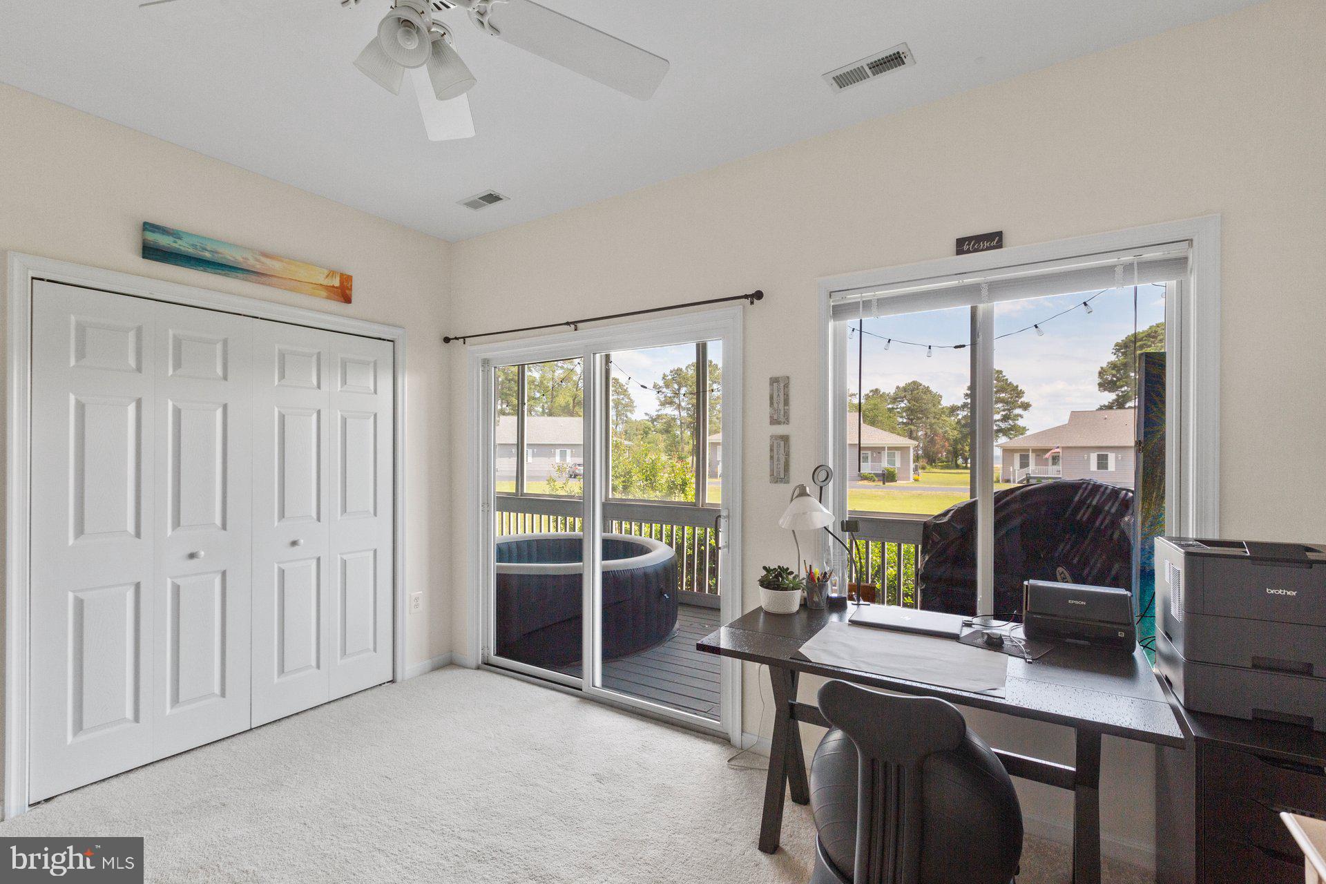 POTOMAC BEACH - Residential