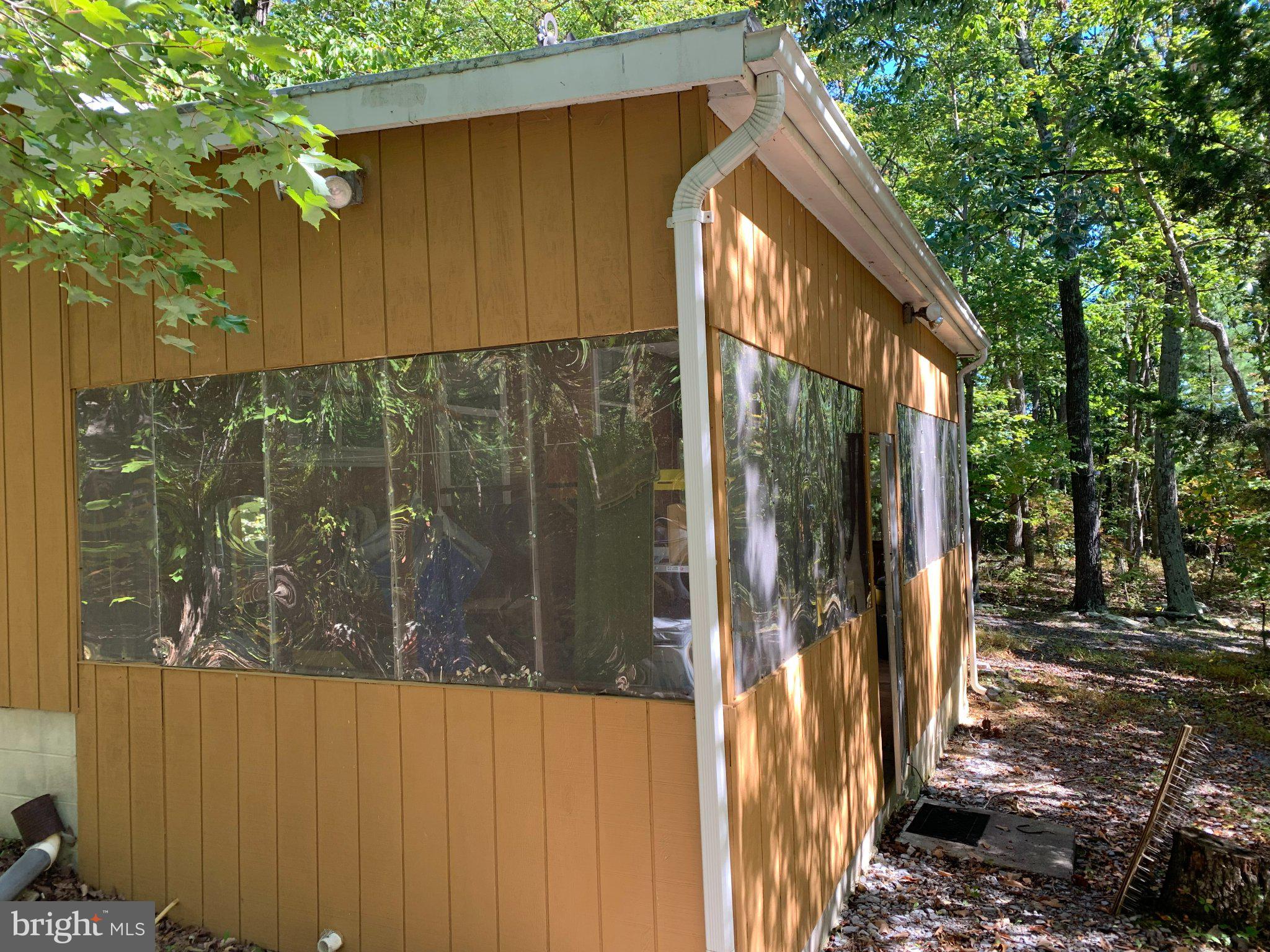 649 WETZEL HOLLOW LANE