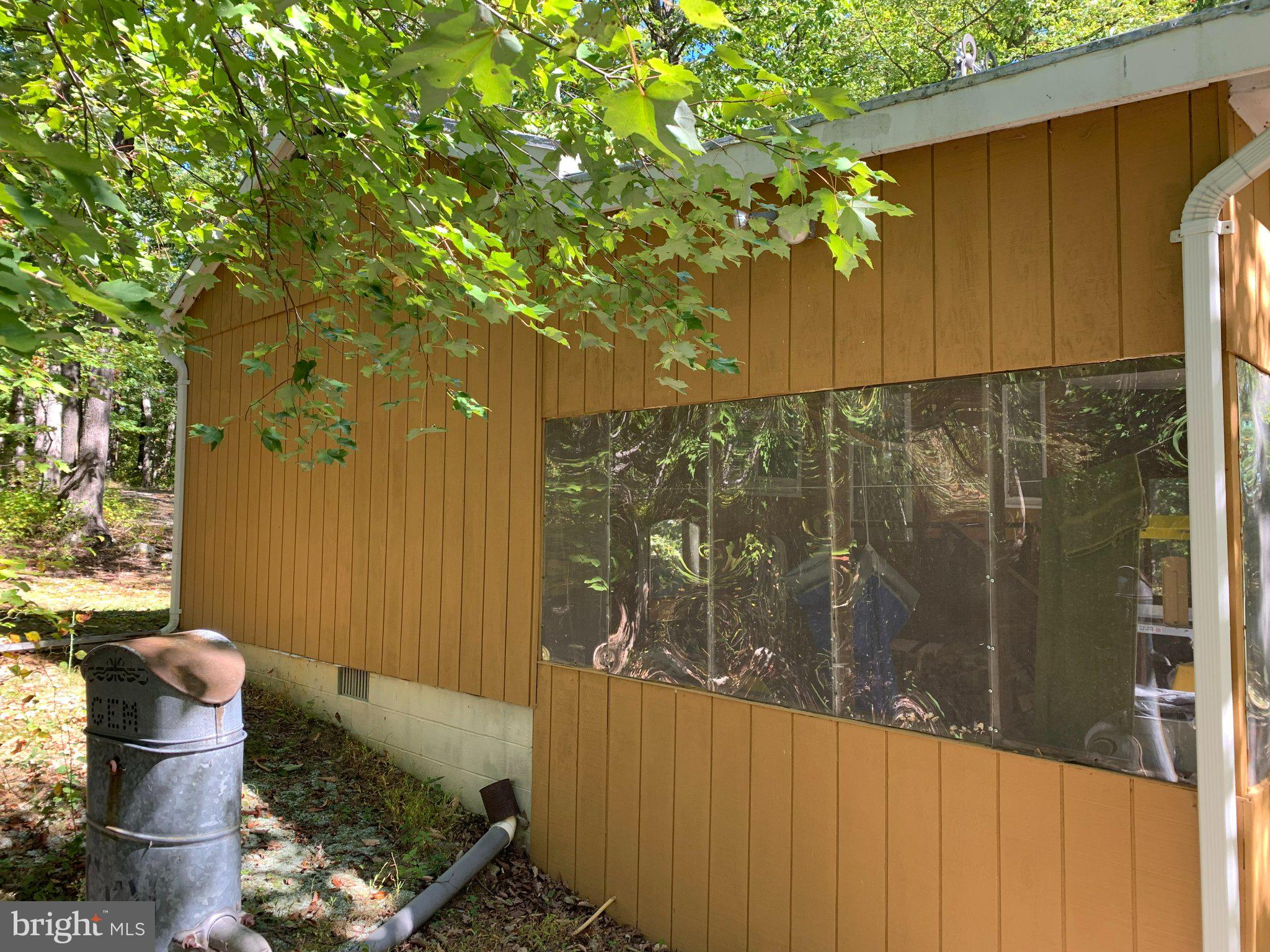 649 WETZEL HOLLOW LANE