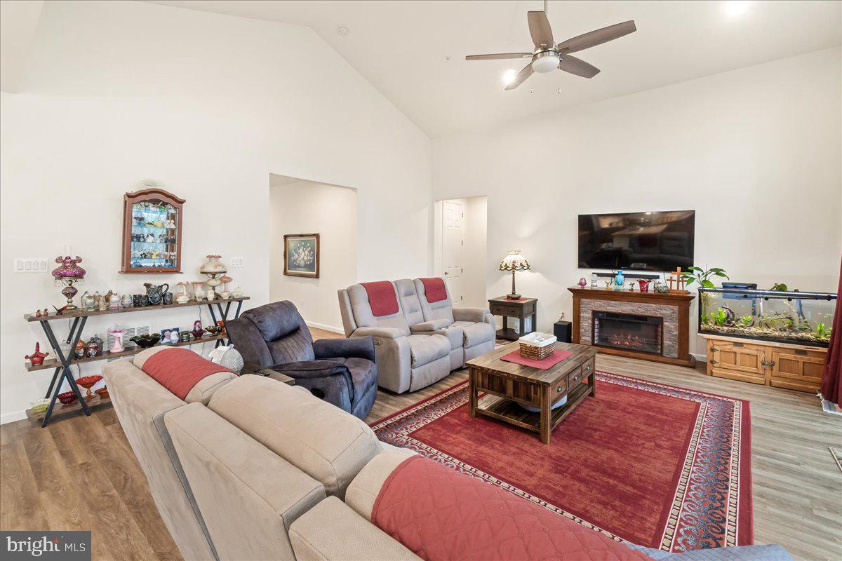 BRUNSWICK CROSSING - Residential