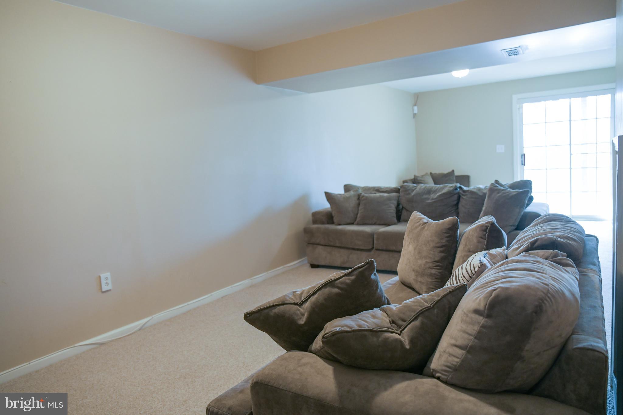 TANTALLON HILLS - Residential