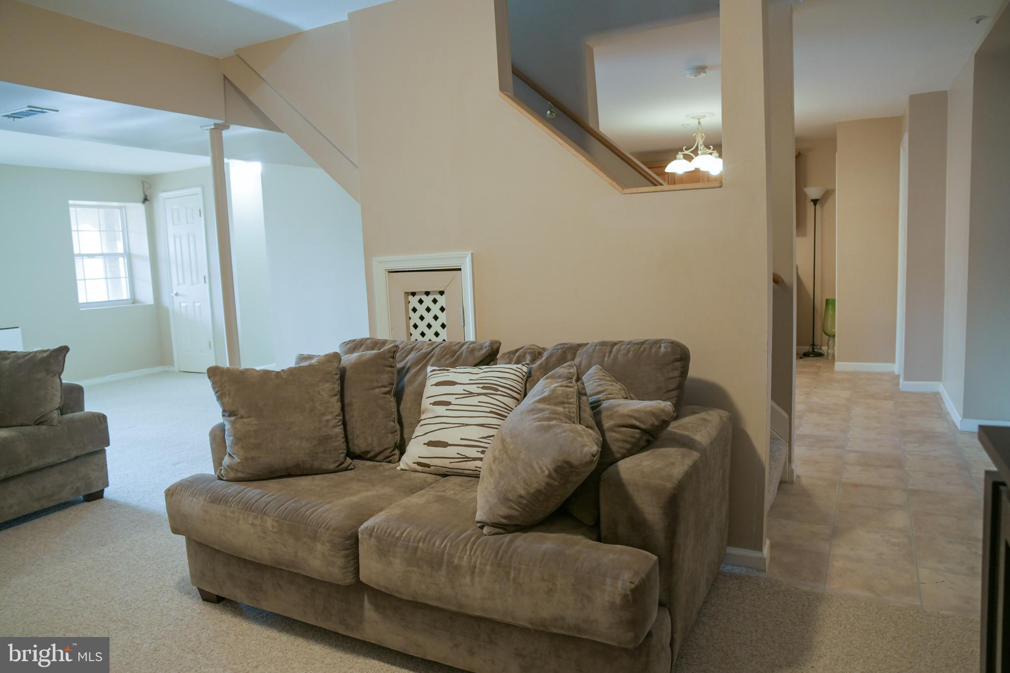 TANTALLON HILLS - Residential