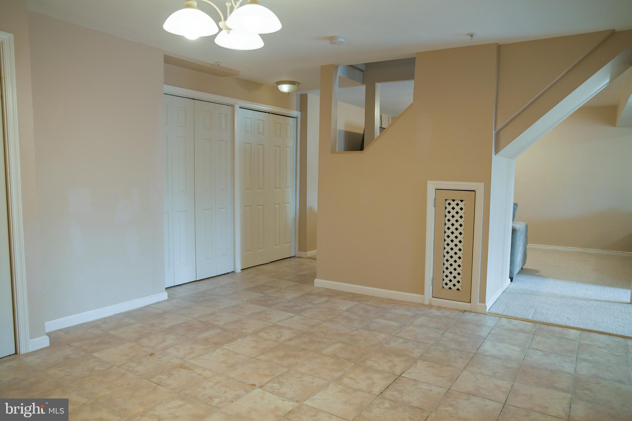 TANTALLON HILLS - Residential