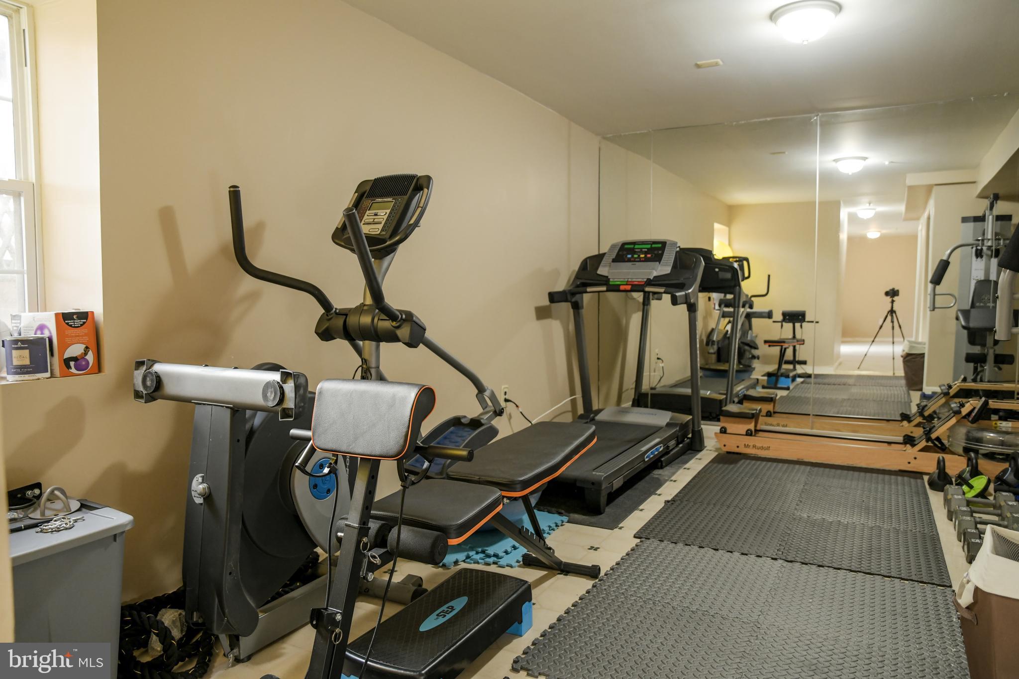 TANTALLON HILLS - Residential