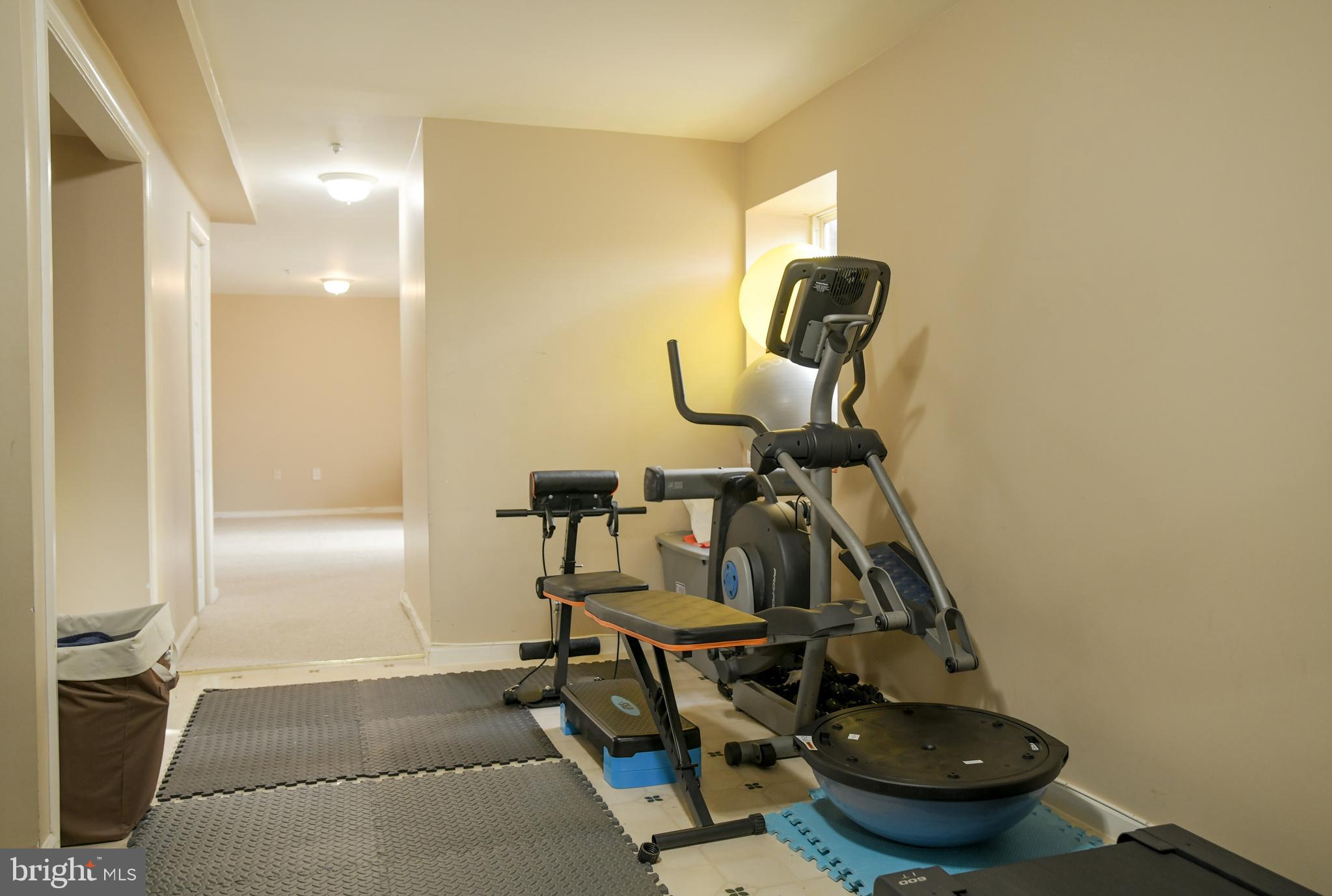 TANTALLON HILLS - Residential