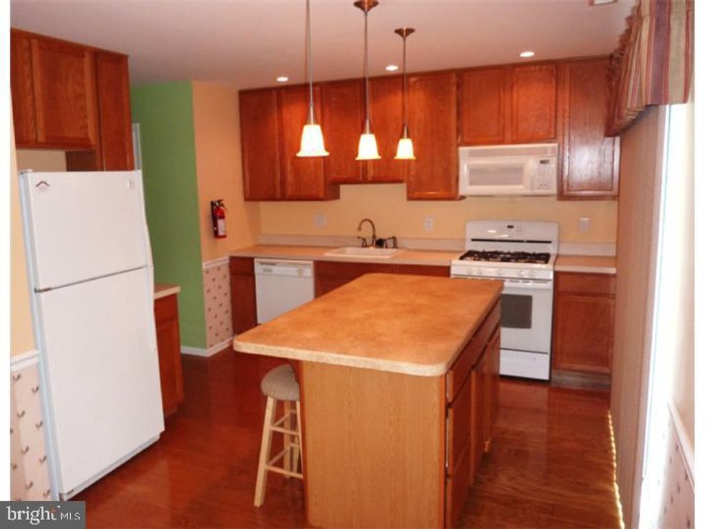 Photo of 2505 Saxony Drive, MOUNT LAUREL, NJ 08054 (MLS # NJBL2099008)