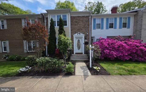 Photo of 9117 Galbreth Court, SPRINGFIELD, VA 22153 (MLS # VAFX2295426)