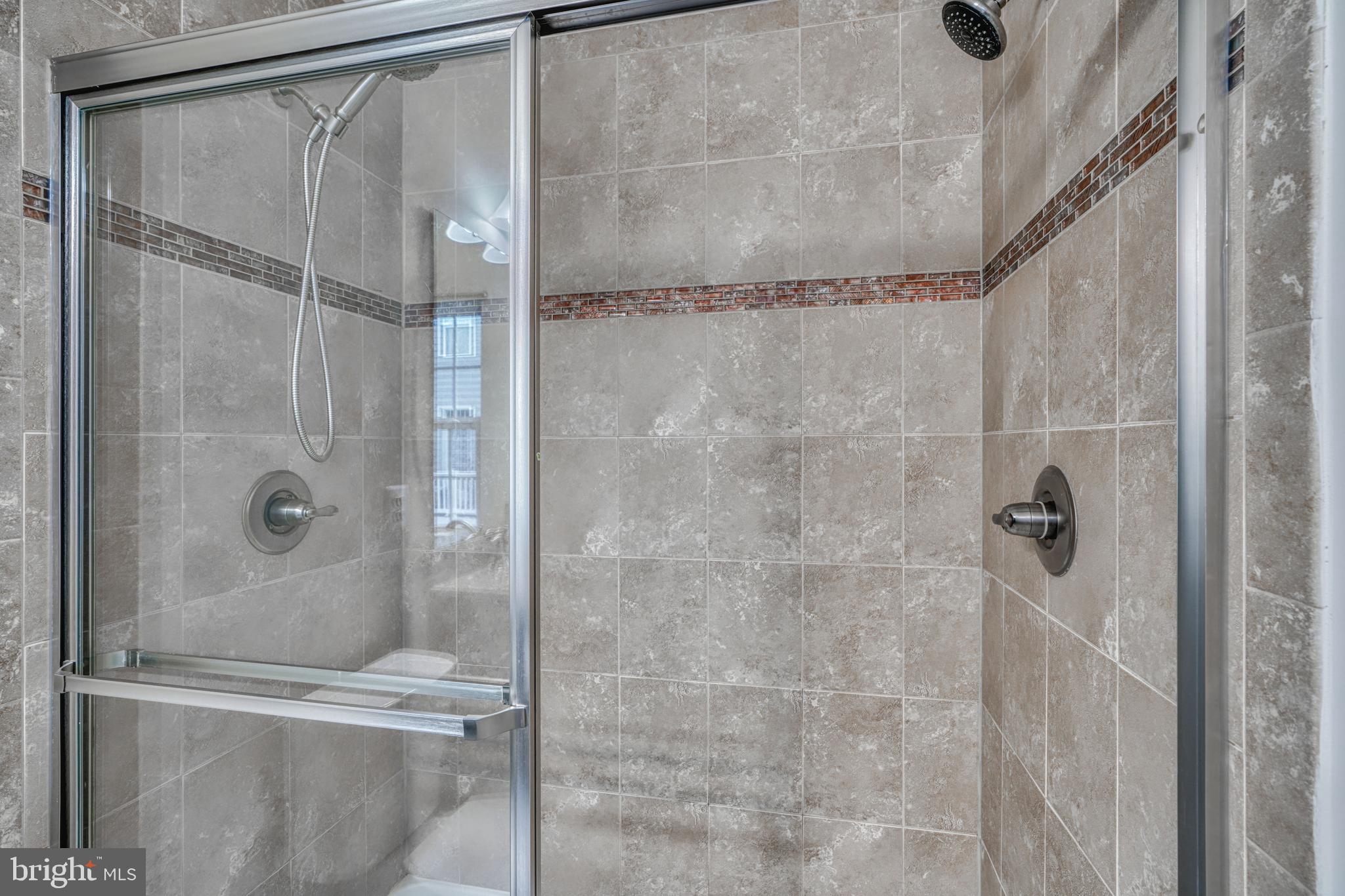 ELLICOTT CROSSING - Residential Lease