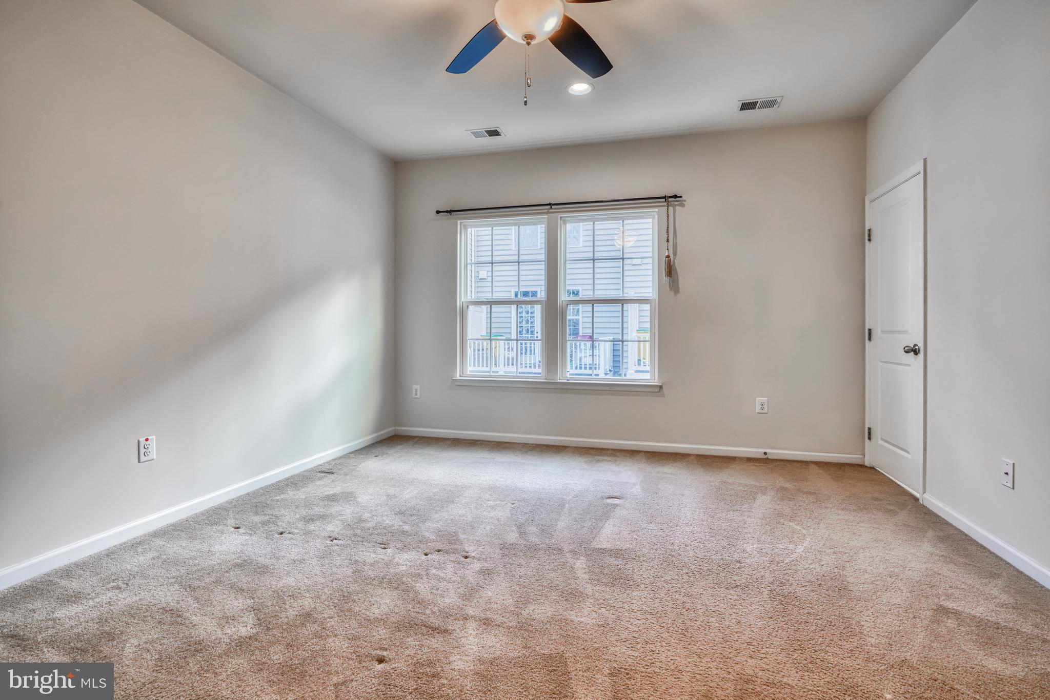 ELLICOTT CROSSING - Residential Lease