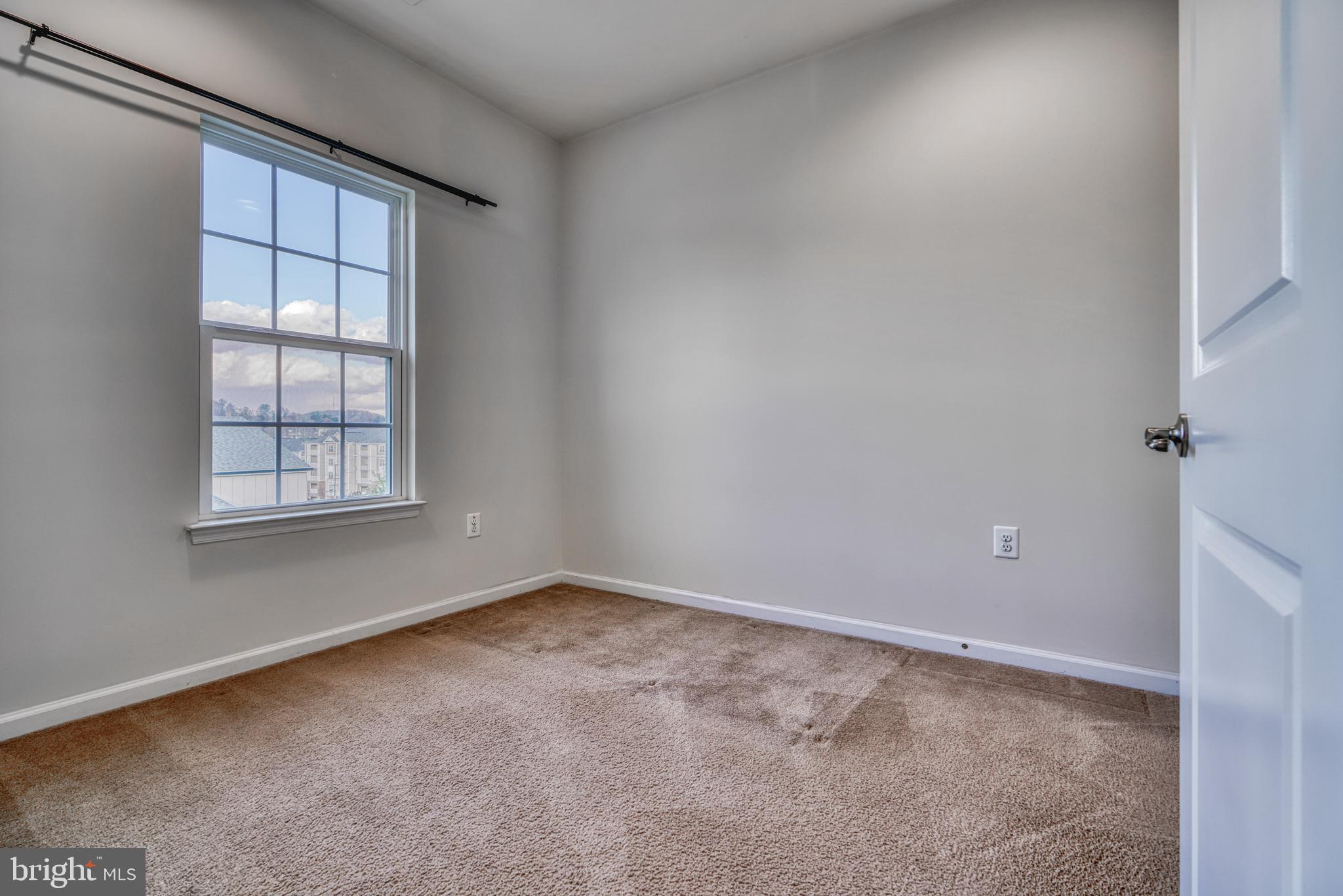 ELLICOTT CROSSING - Residential Lease