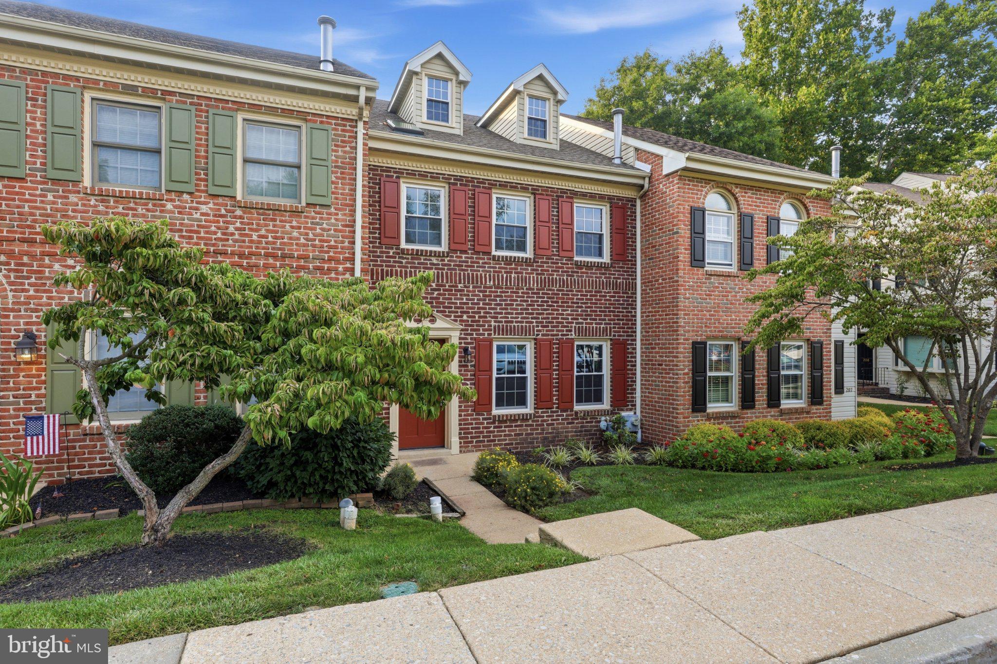 206 GEORGETOWNE COURT