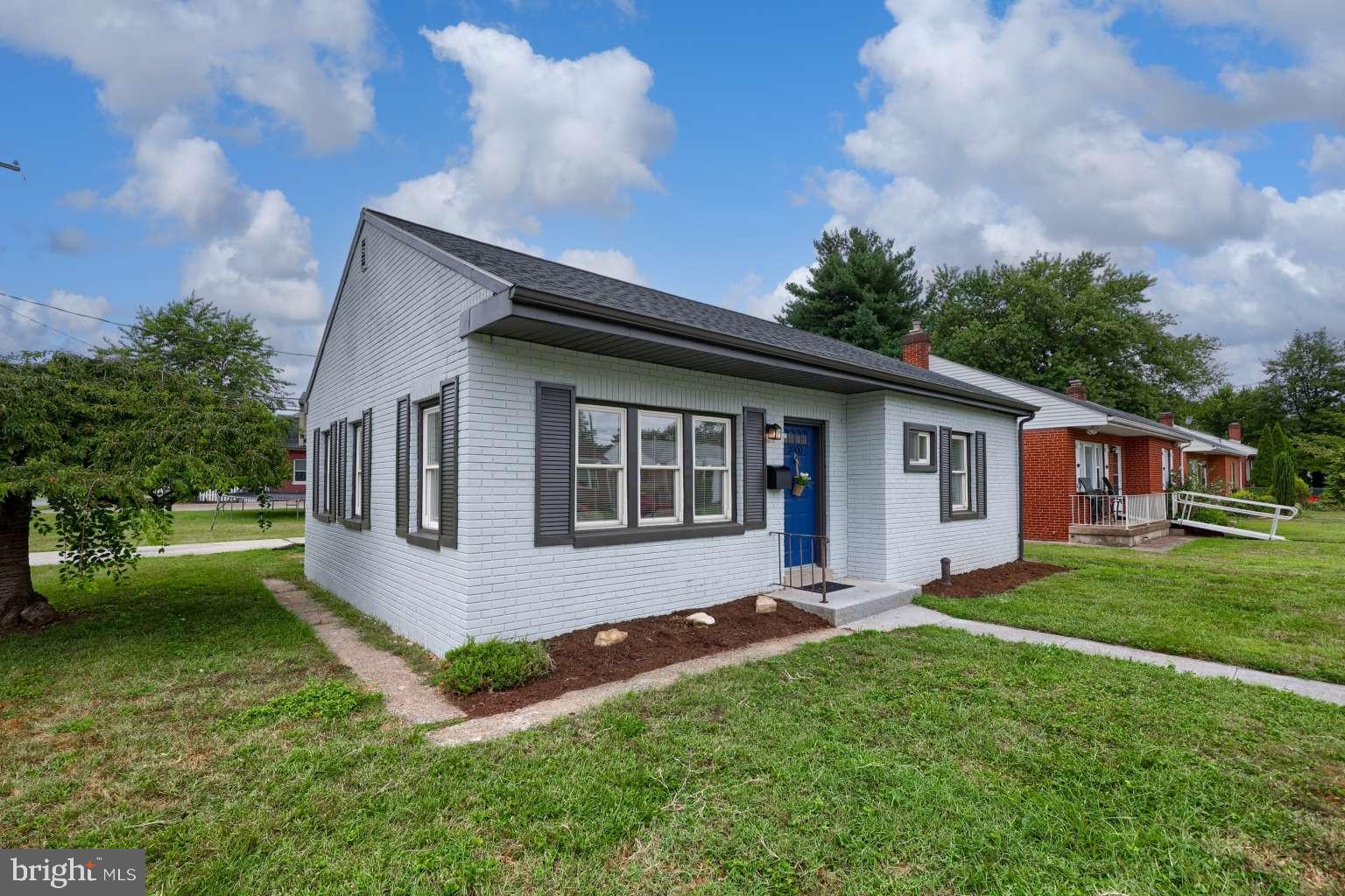 3900 KINGSLEY DRIVE