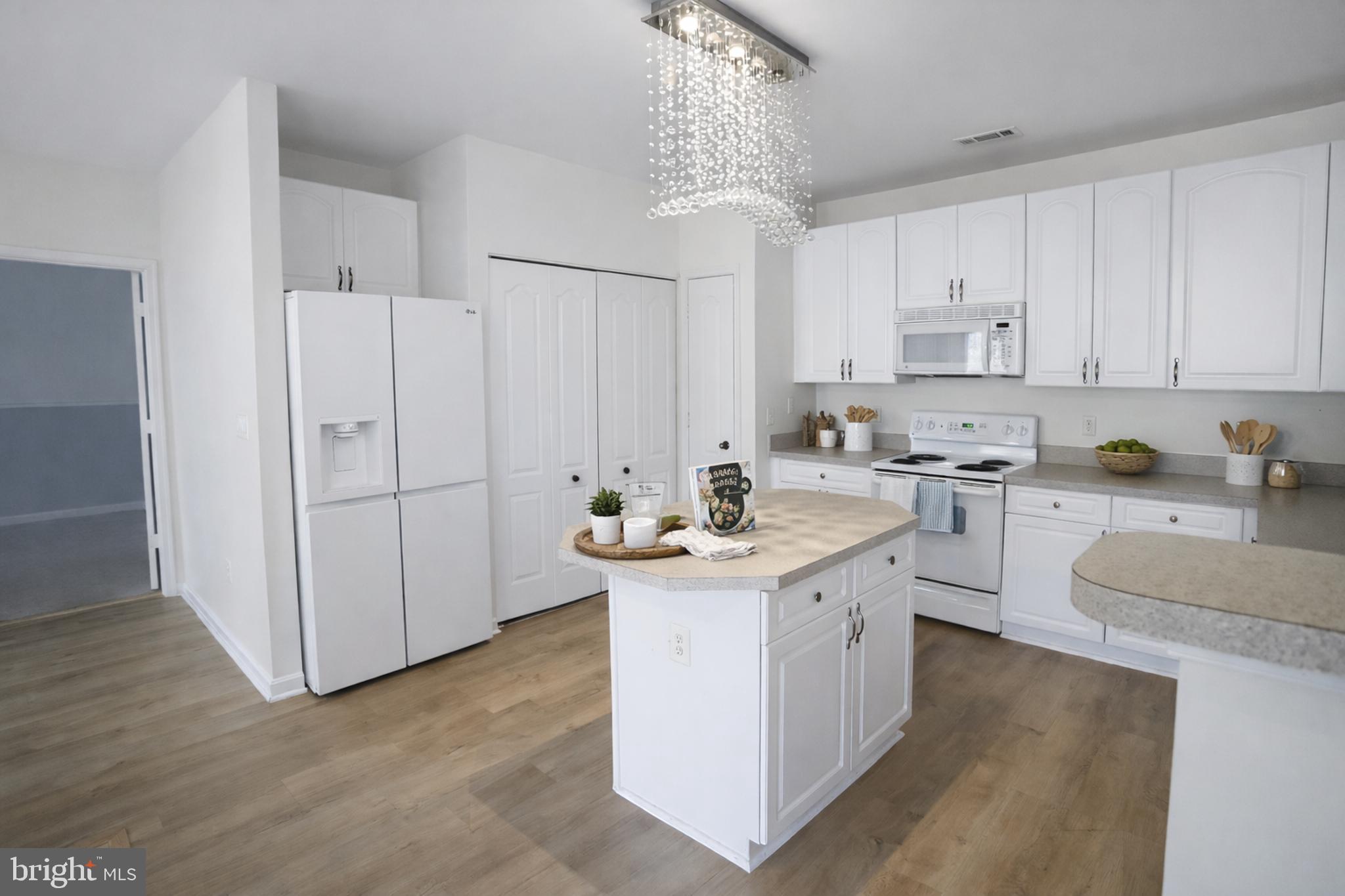 HIGH VIEW AT HUNT VALLEY - Residential