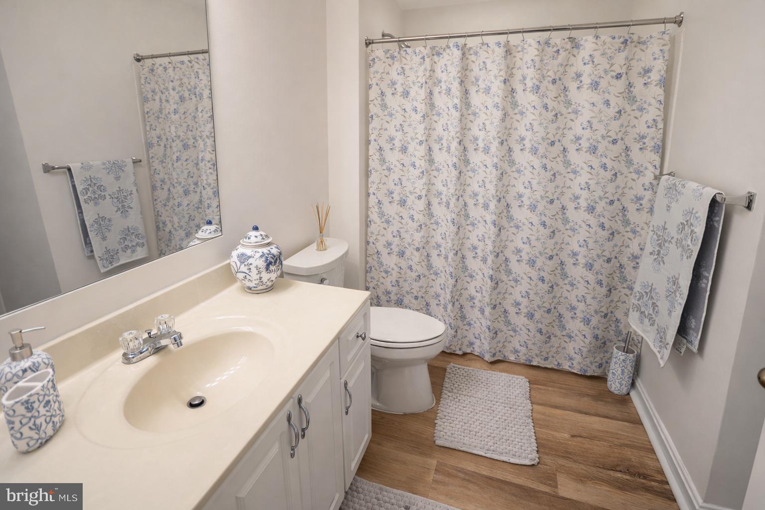 HIGH VIEW AT HUNT VALLEY - Residential