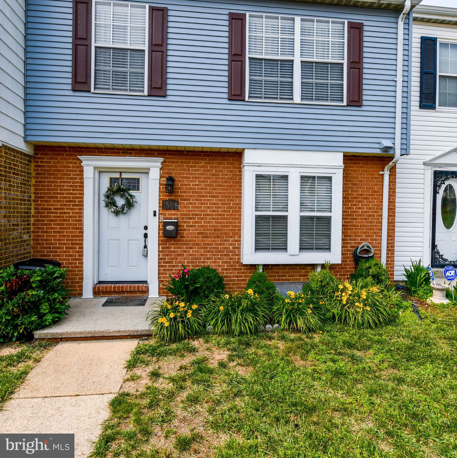 1608 FOREST PARK DRIVE