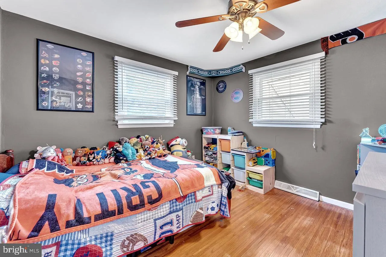 Riverside, New Jersey 08075, United States, 3 Bedrooms Bedrooms, ,2 BathroomsBathrooms,Residential,Pending,10928