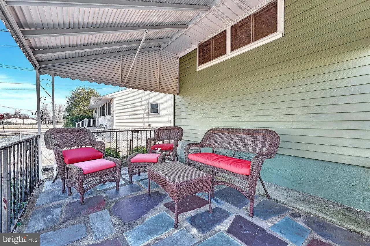 Riverside, New Jersey 08075, United States, 3 Bedrooms Bedrooms, ,2 BathroomsBathrooms,Residential,Pending,10928