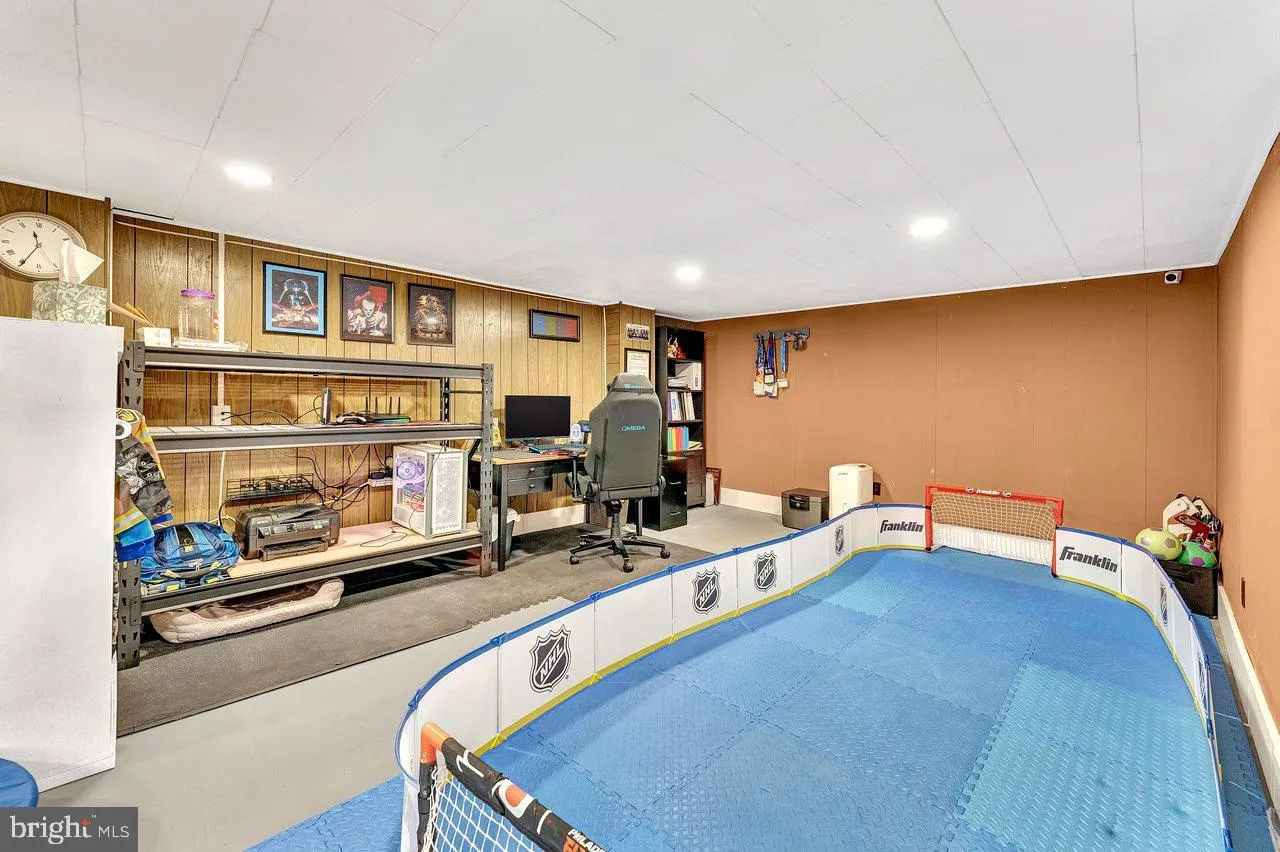 Riverside, New Jersey 08075, United States, 3 Bedrooms Bedrooms, ,2 BathroomsBathrooms,Residential,Pending,10928