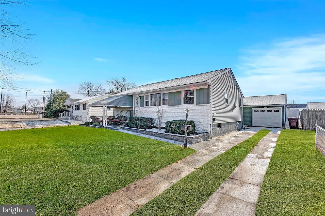 Riverside, New Jersey 08075, United States, 3 Bedrooms Bedrooms, ,2 BathroomsBathrooms,Residential,Pending,10928