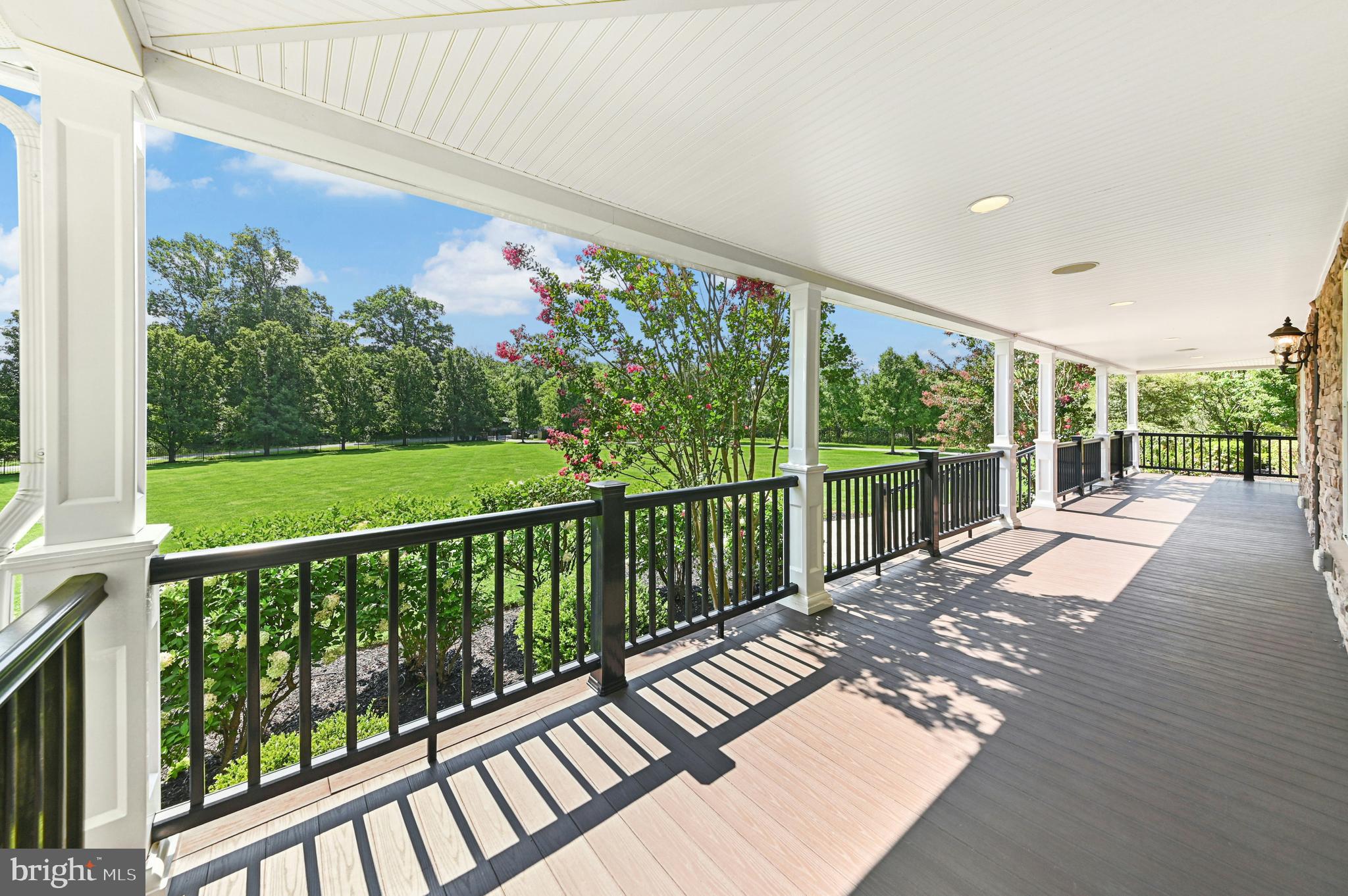 284 WALKER ROAD