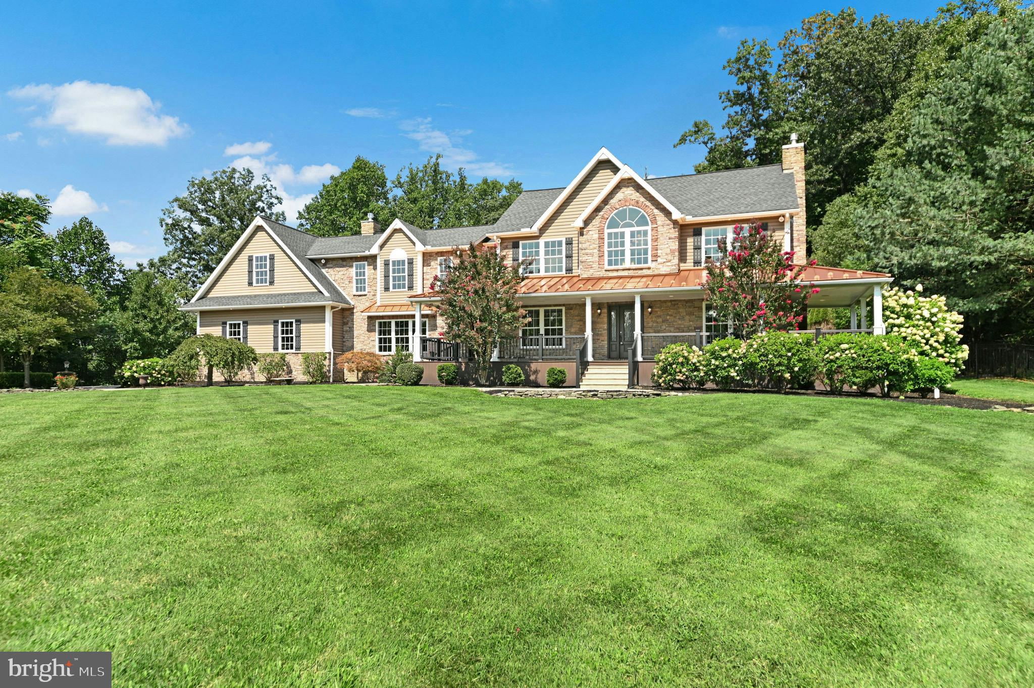284 WALKER ROAD