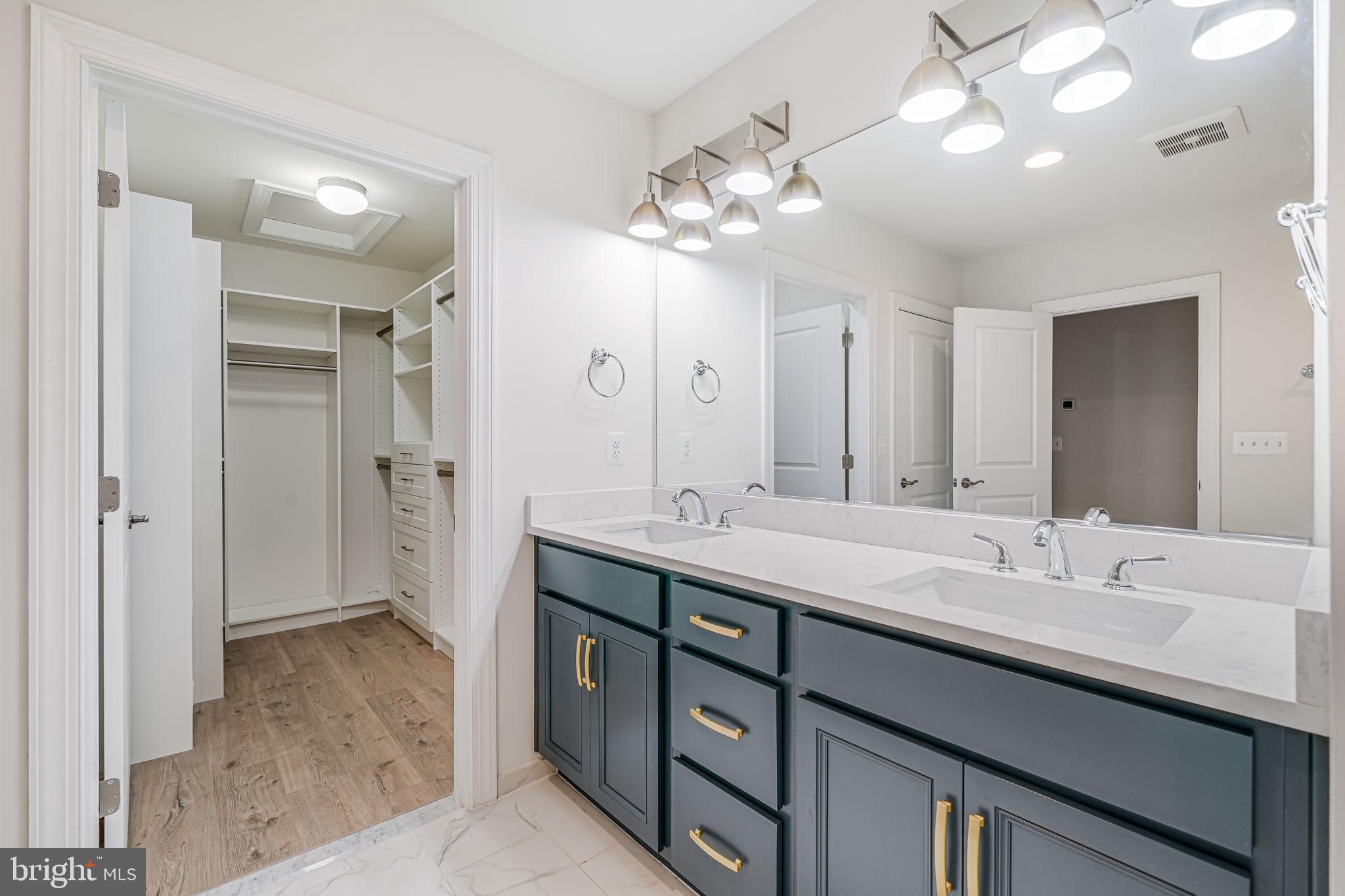 LAKE MANASSAS - Residential