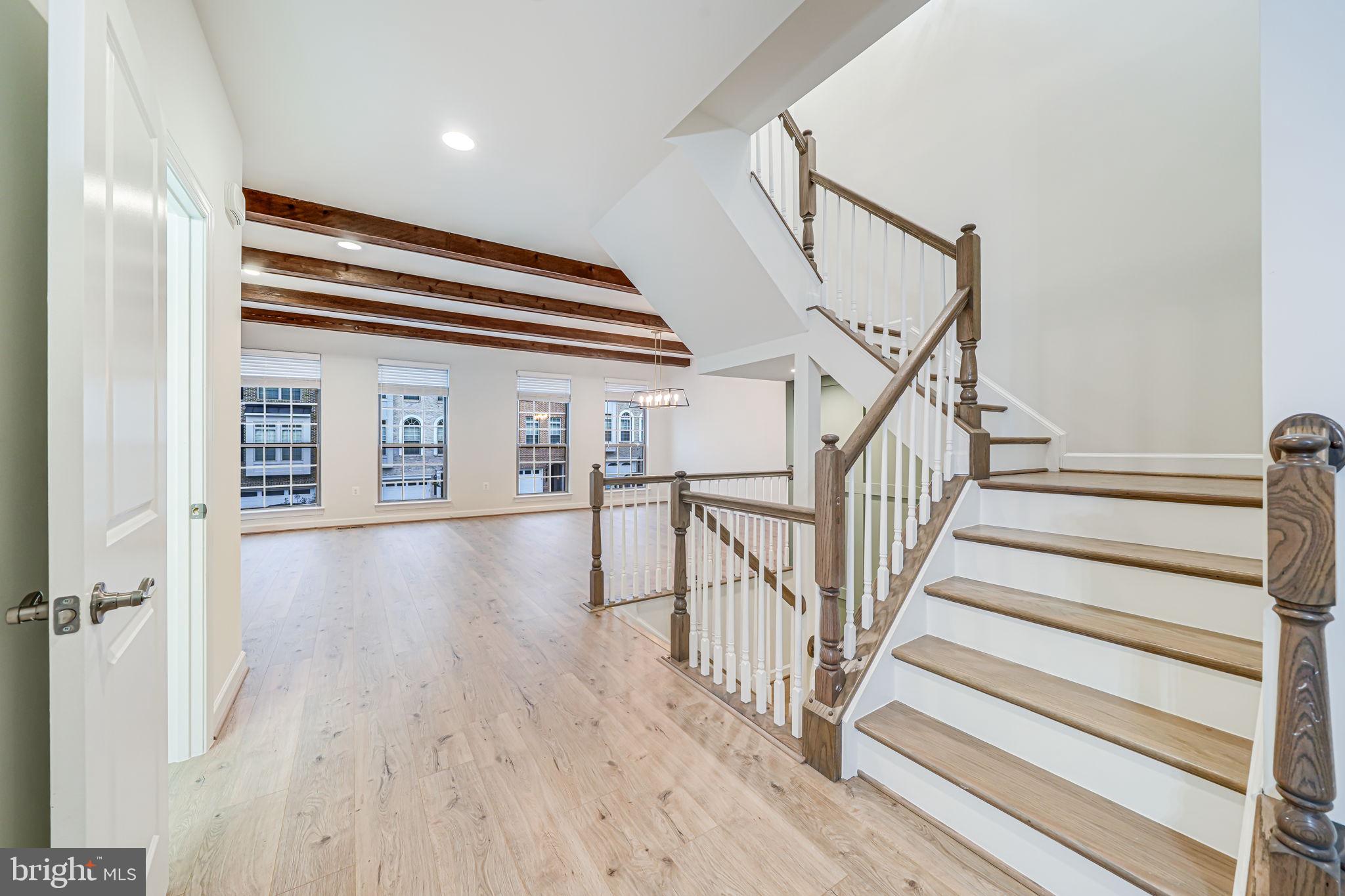 LAKE MANASSAS - Residential