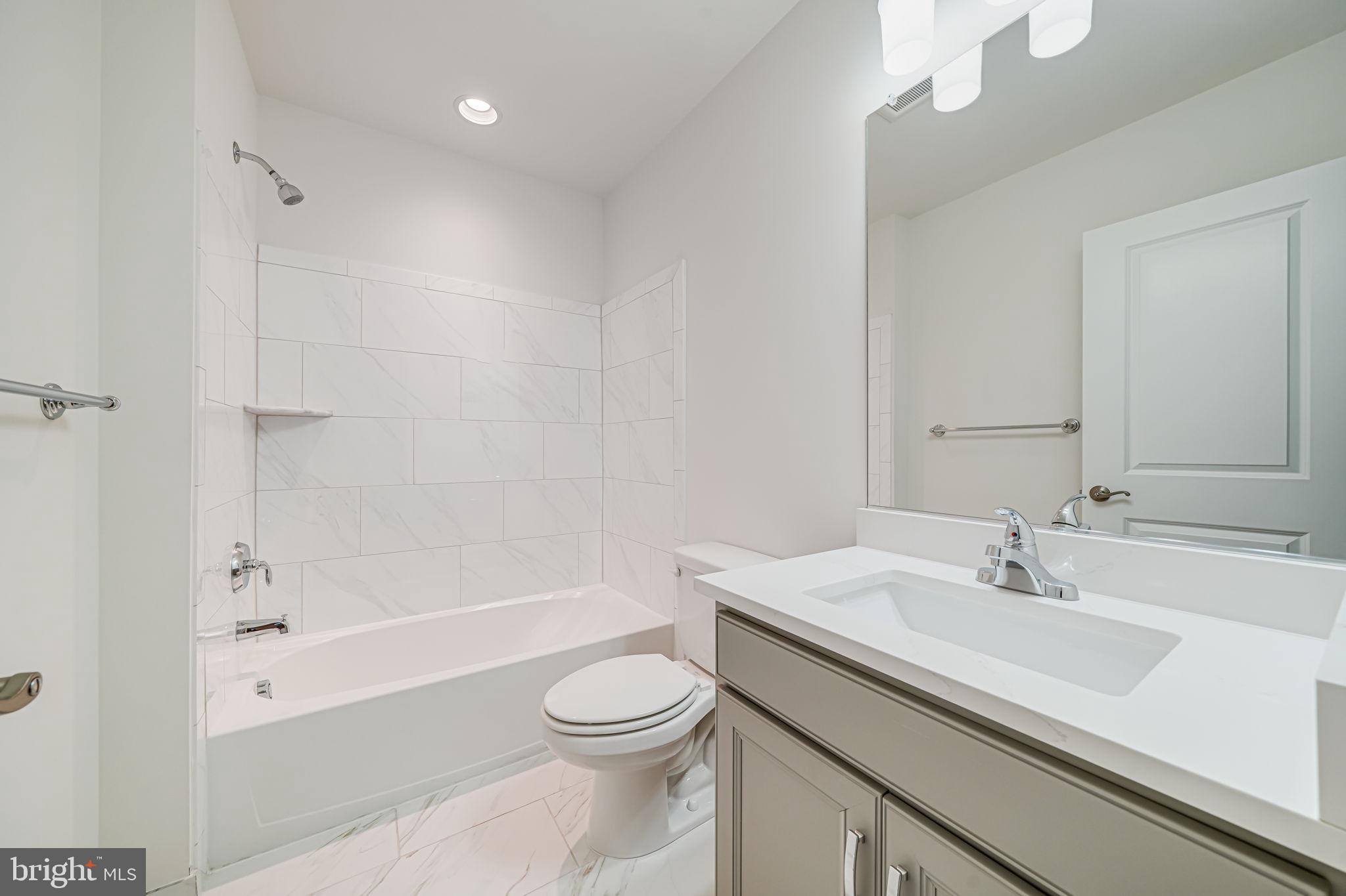 LAKE MANASSAS - Residential