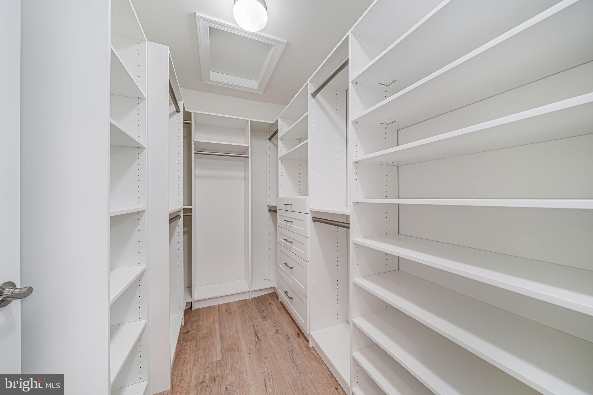 LAKE MANASSAS - Residential