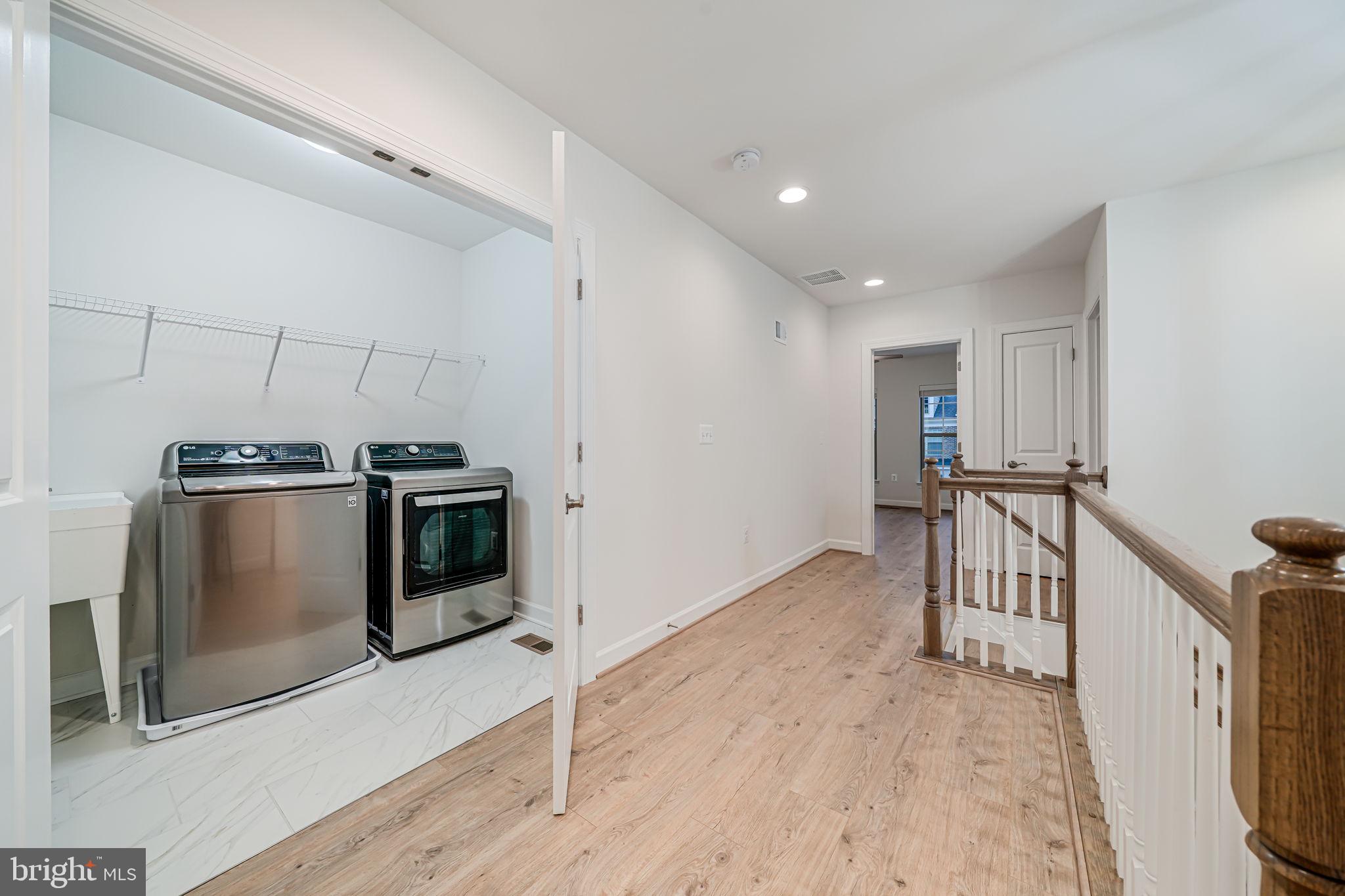 LAKE MANASSAS - Residential