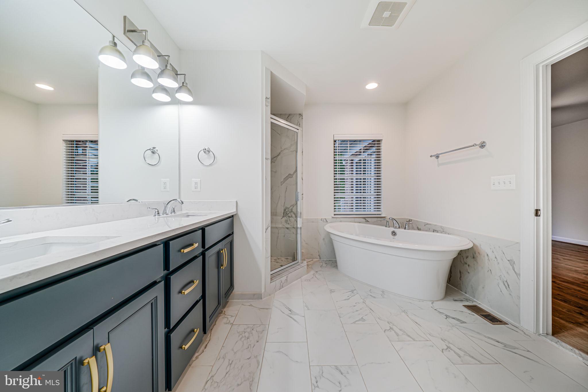 LAKE MANASSAS - Residential