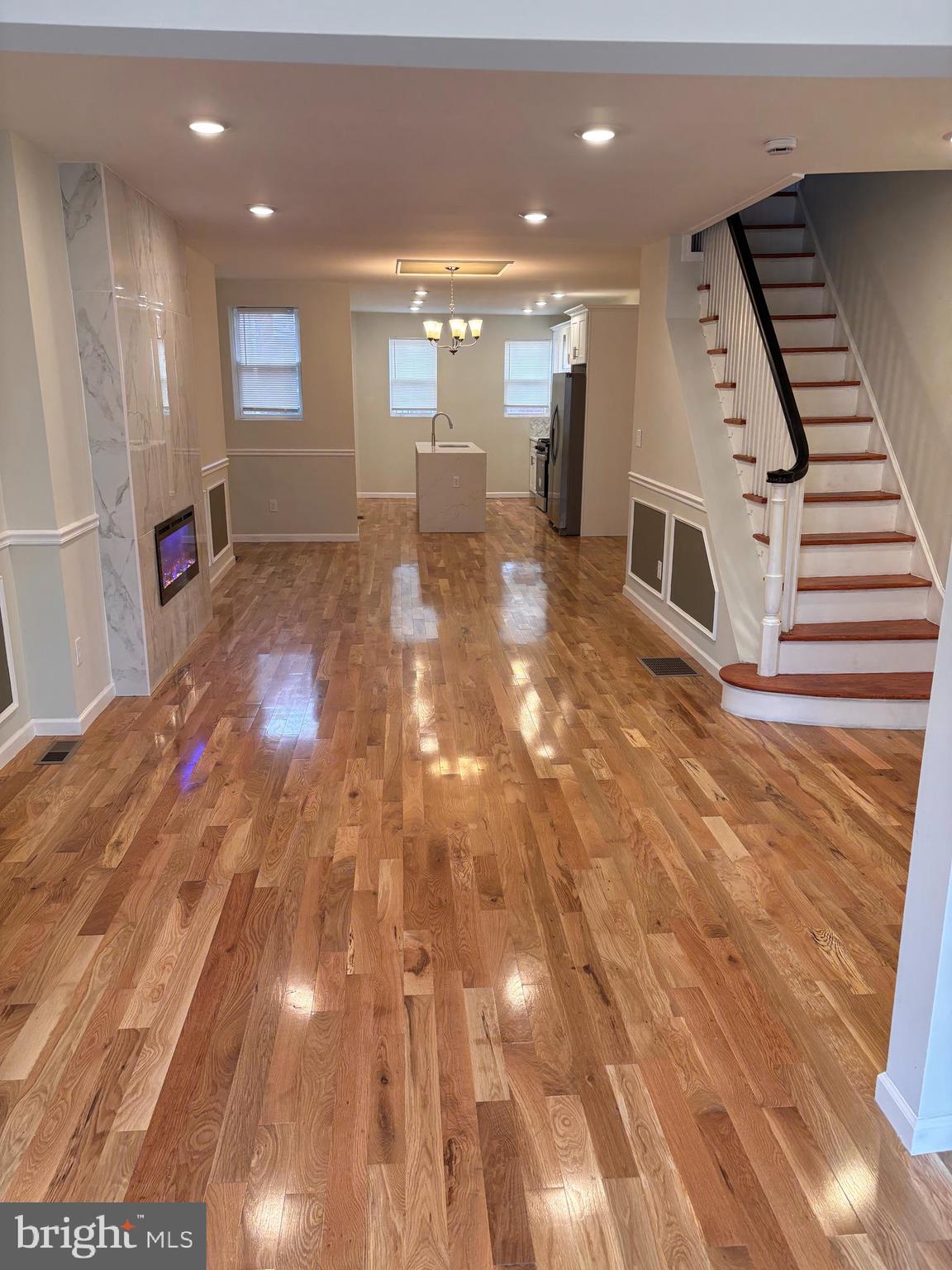 WEST OAK LANE - Residential